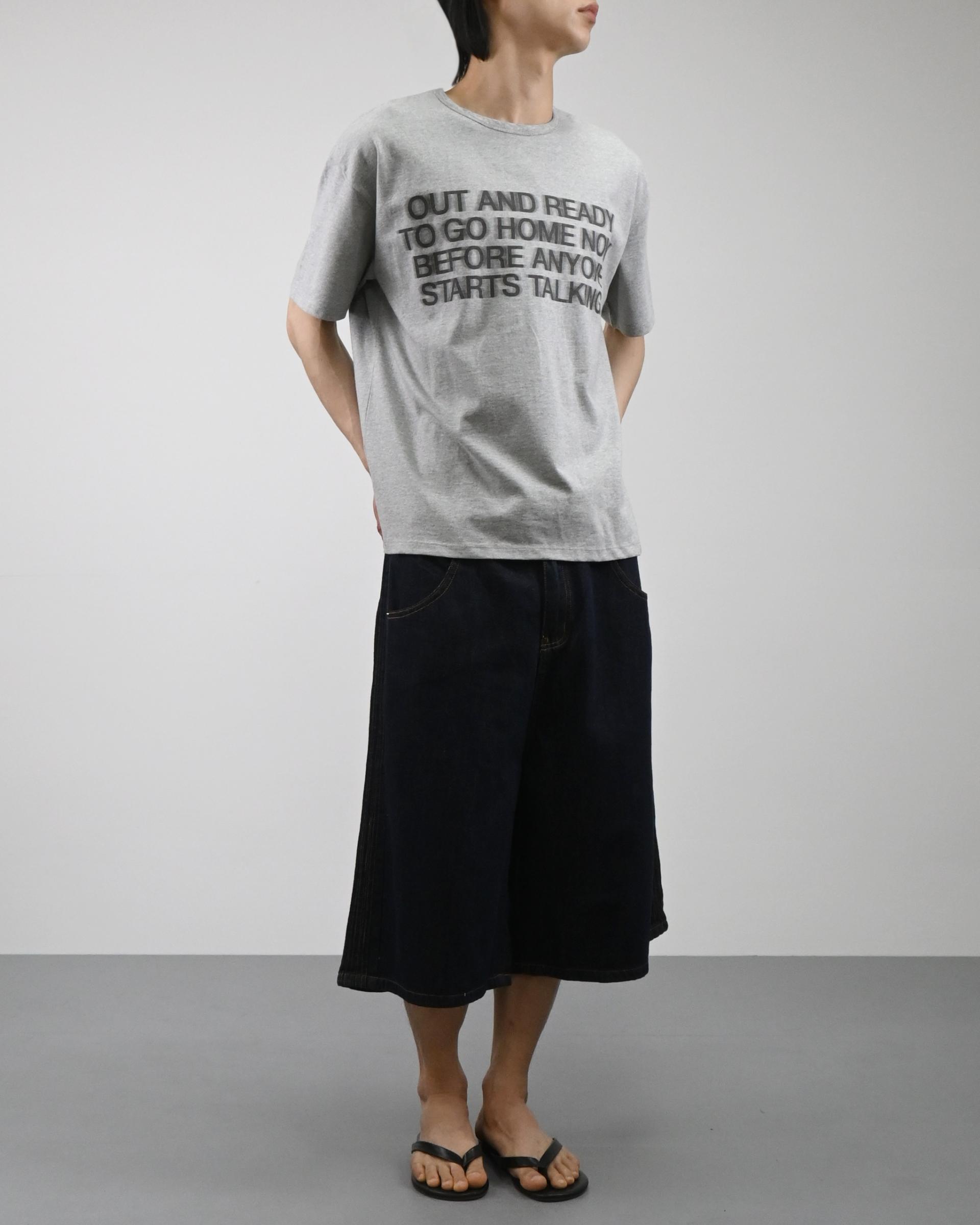 blur lettering half t-shirt