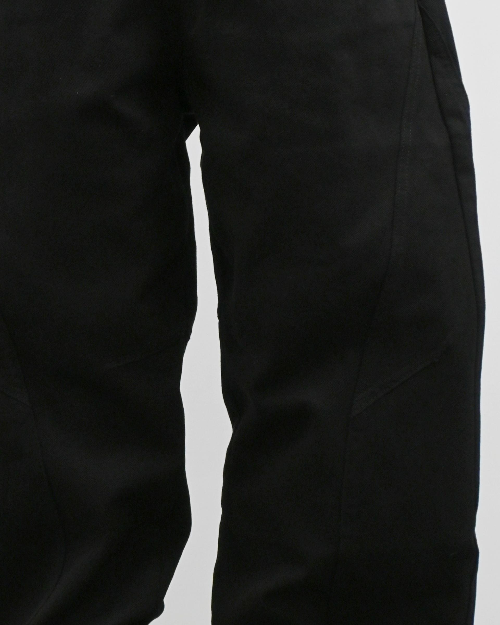curved seam line cotton pants