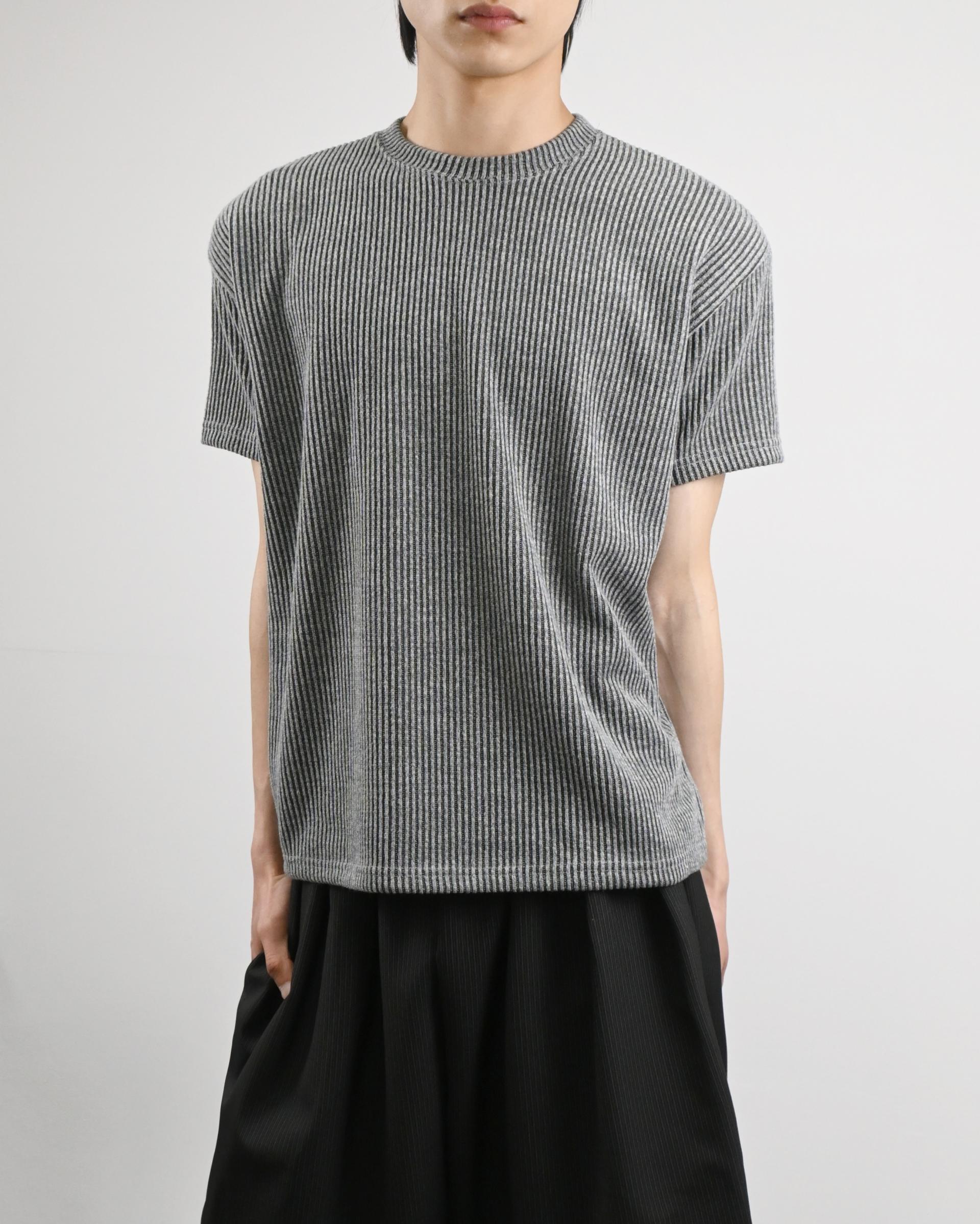 two tone ribbed half-t-shirt