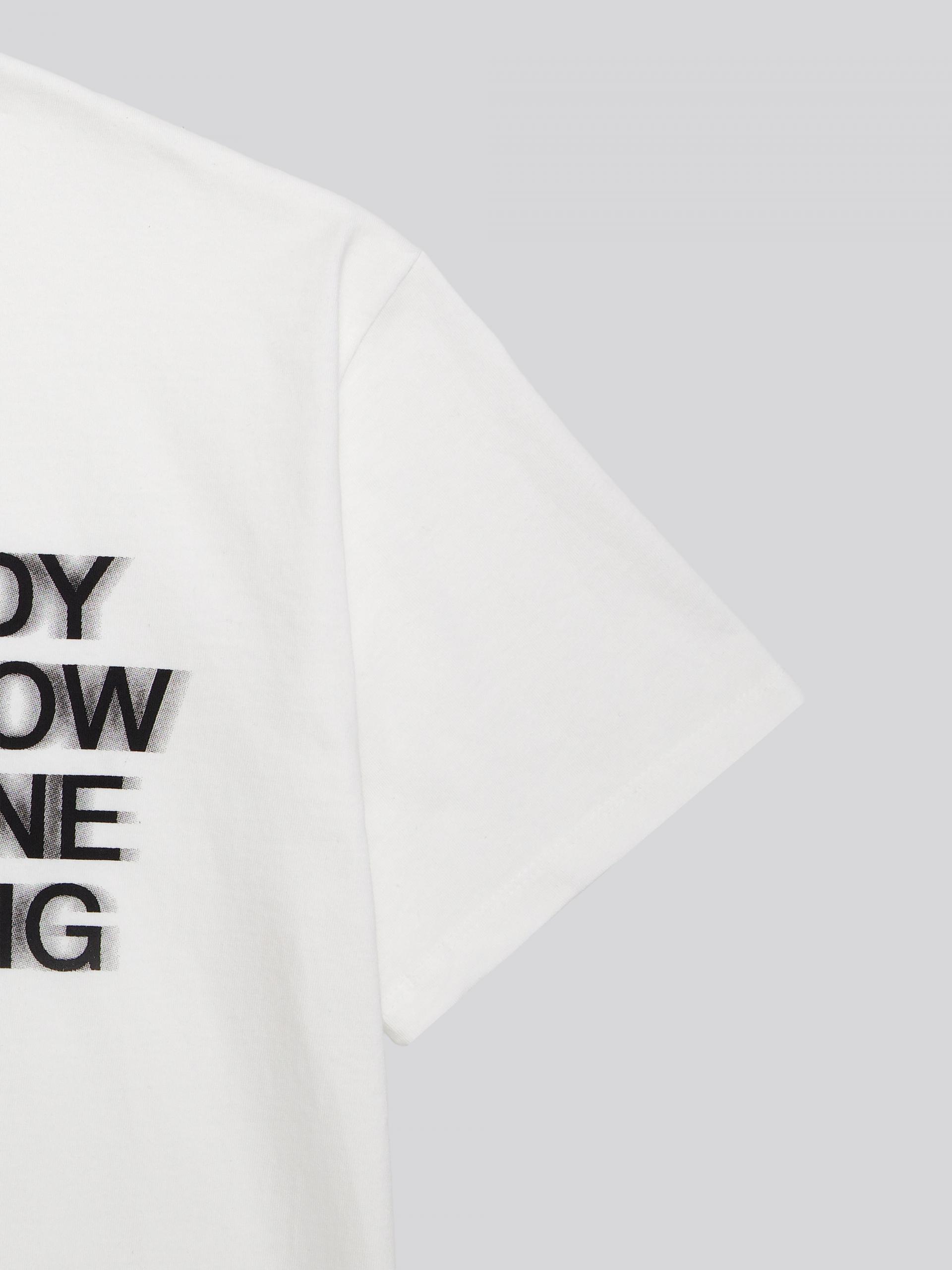 blur lettering half t-shirt