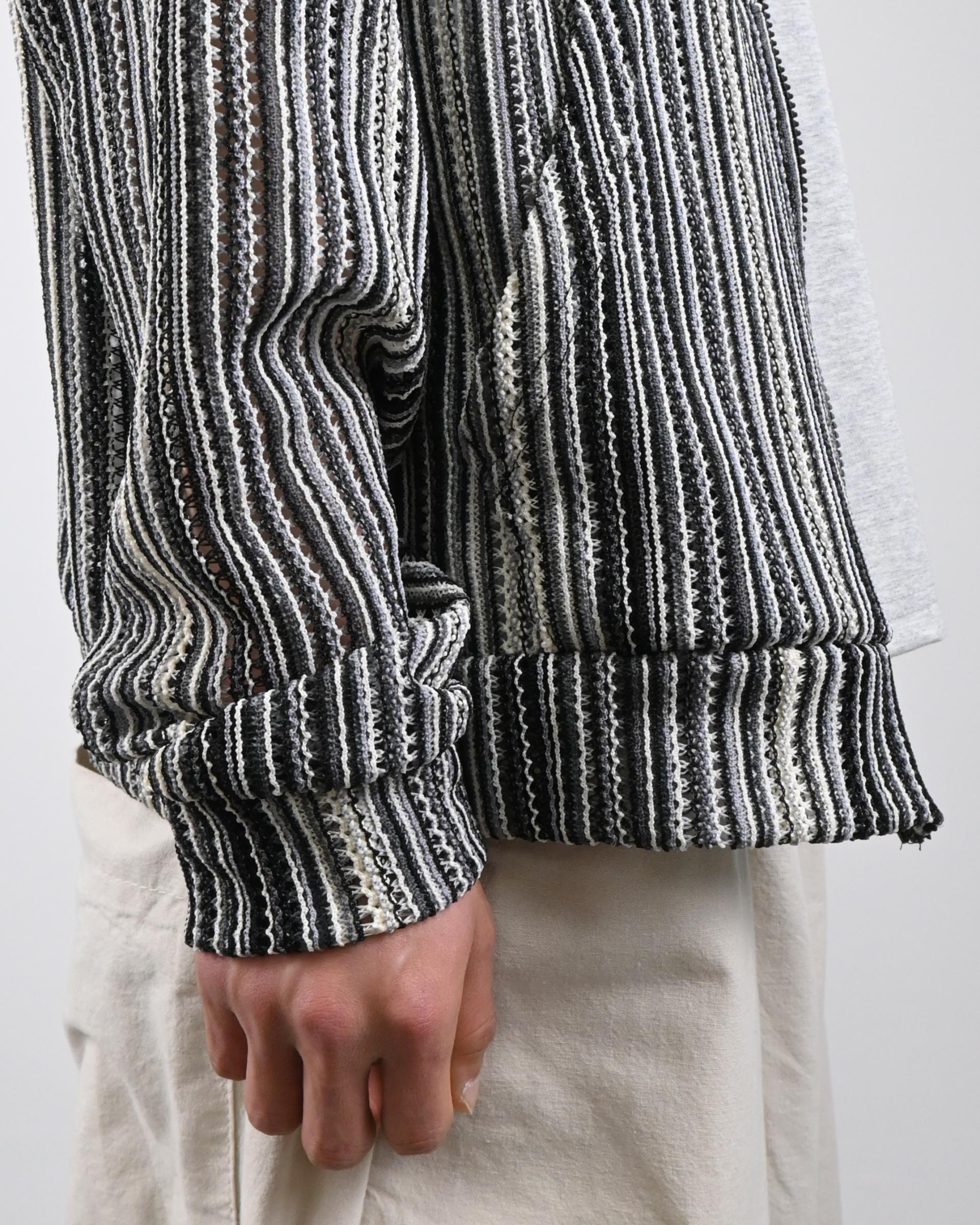 stripe punching hood zip-up