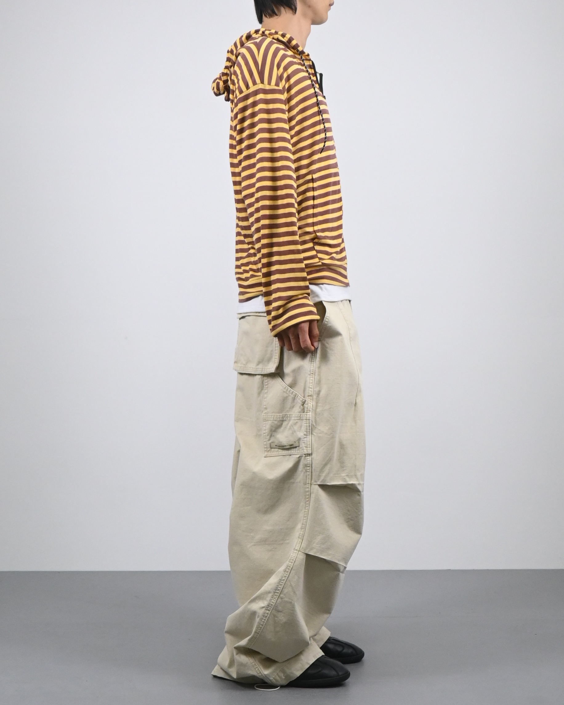 thin stripe hood zip-up