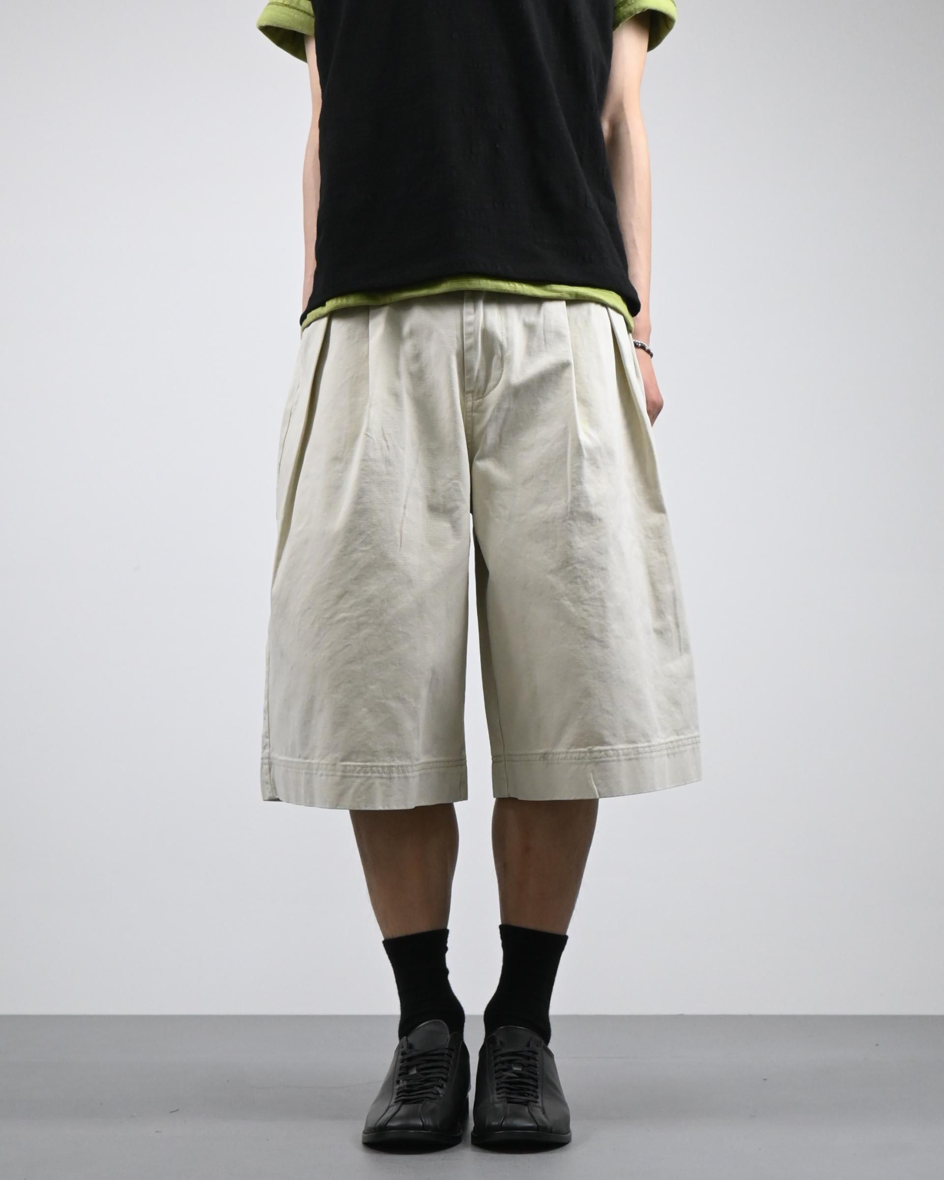 pigment two tuck bermuda cotton pants