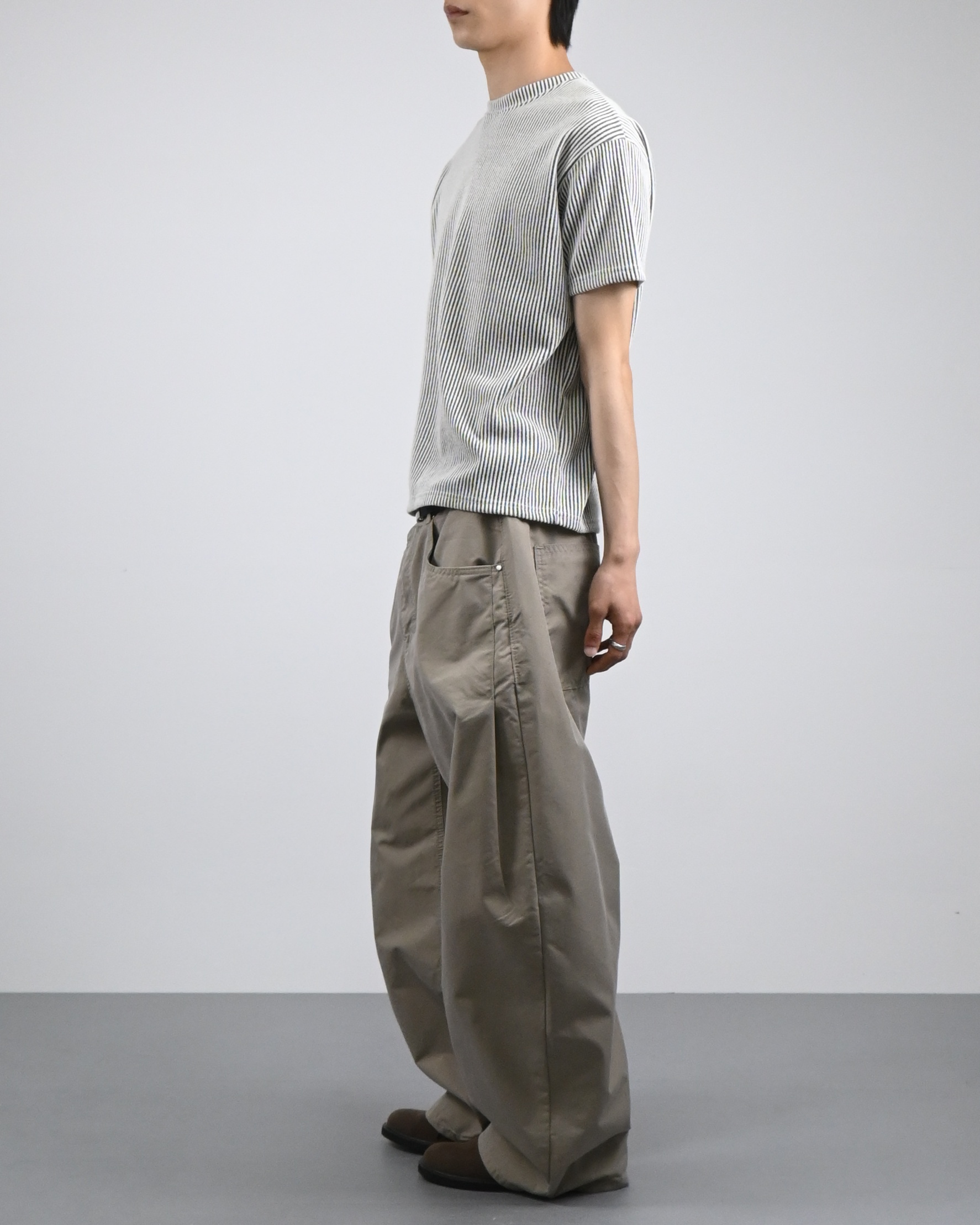 cp side tuck cotton curved pants