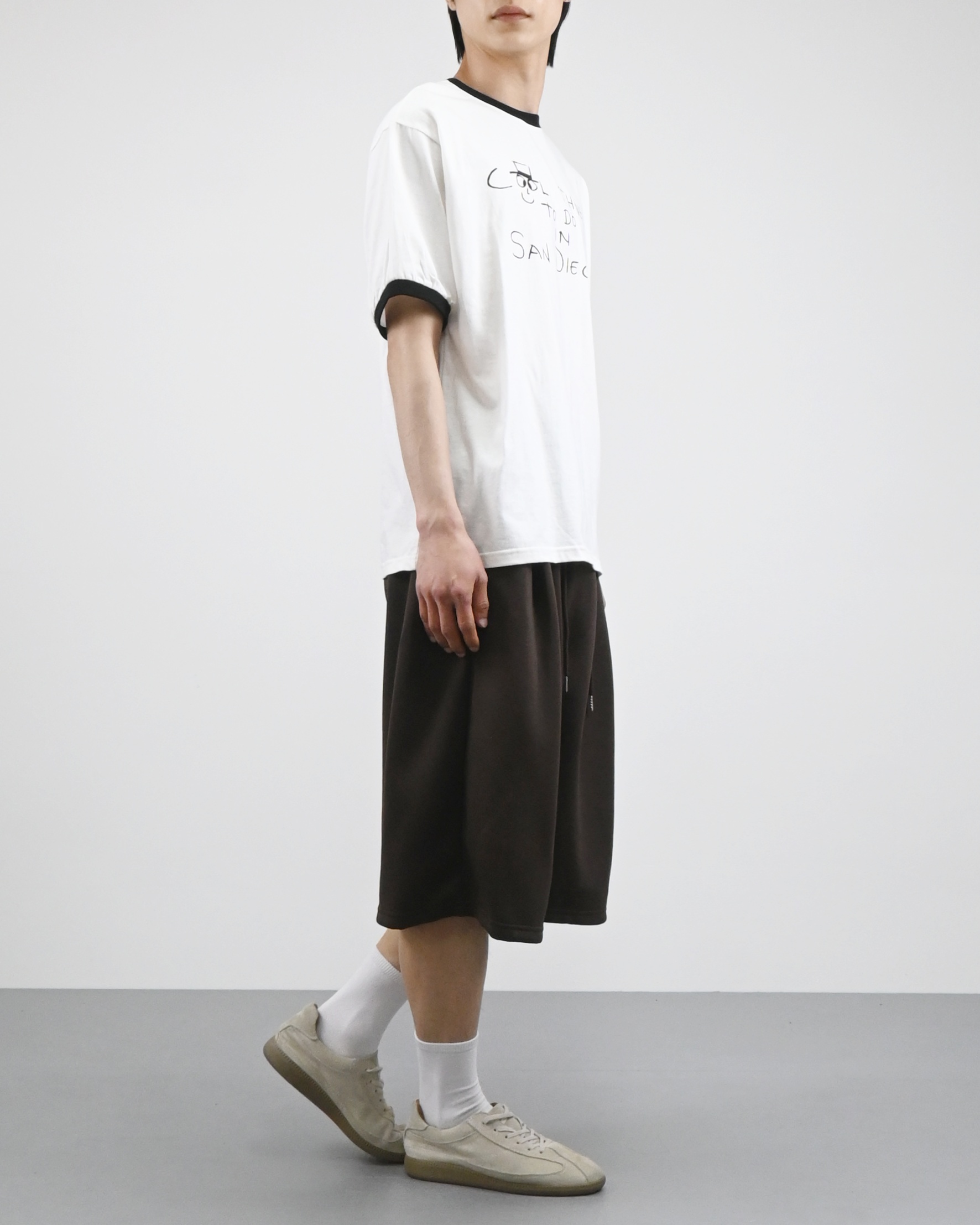 two tuck bermuda sweatpants