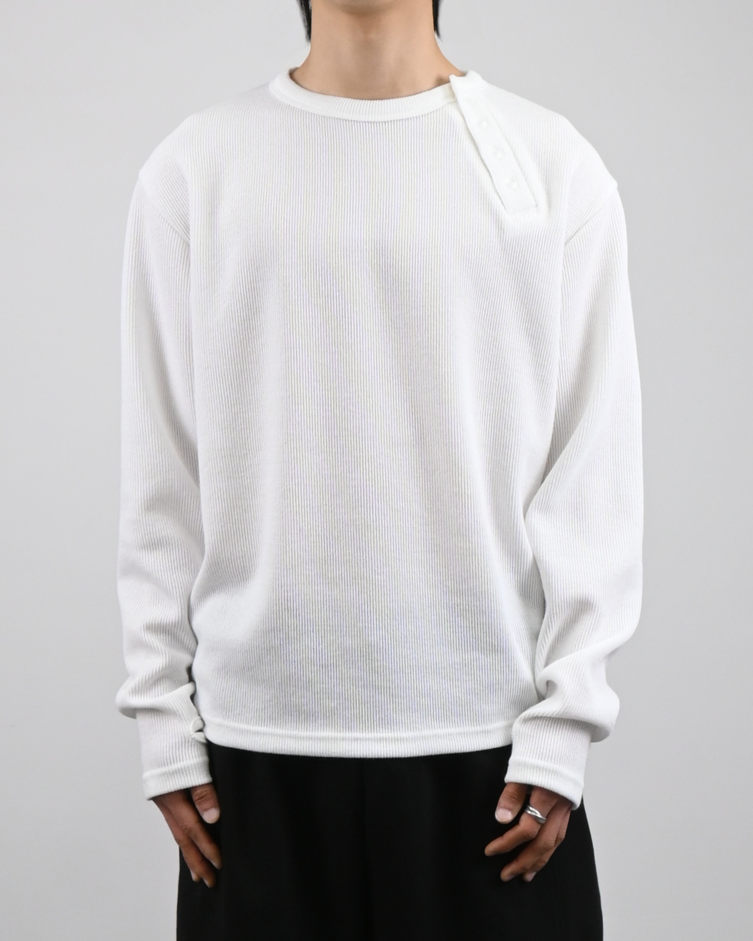 mild snap long sleeves
