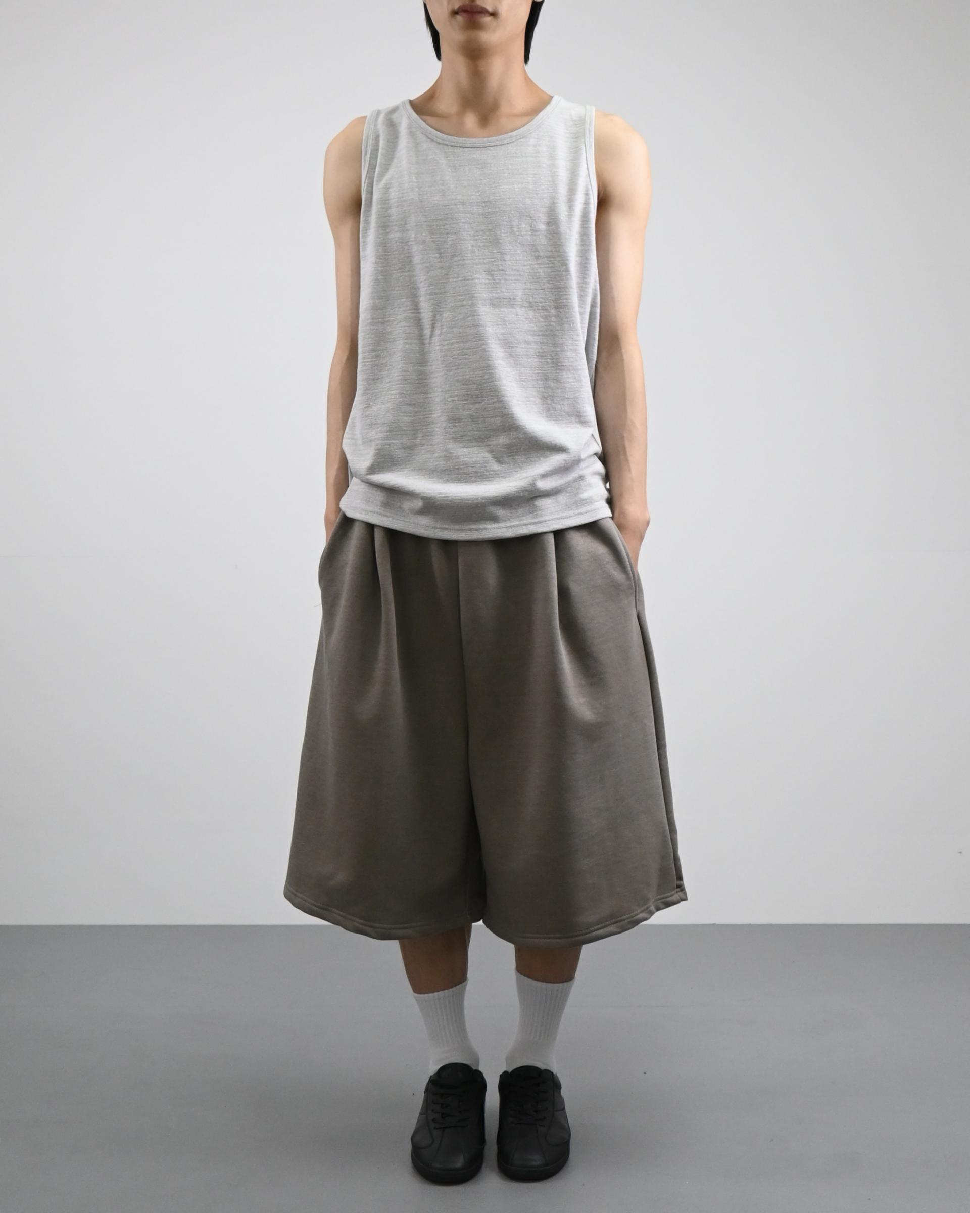 one tuck pigment bermuda sweatpants