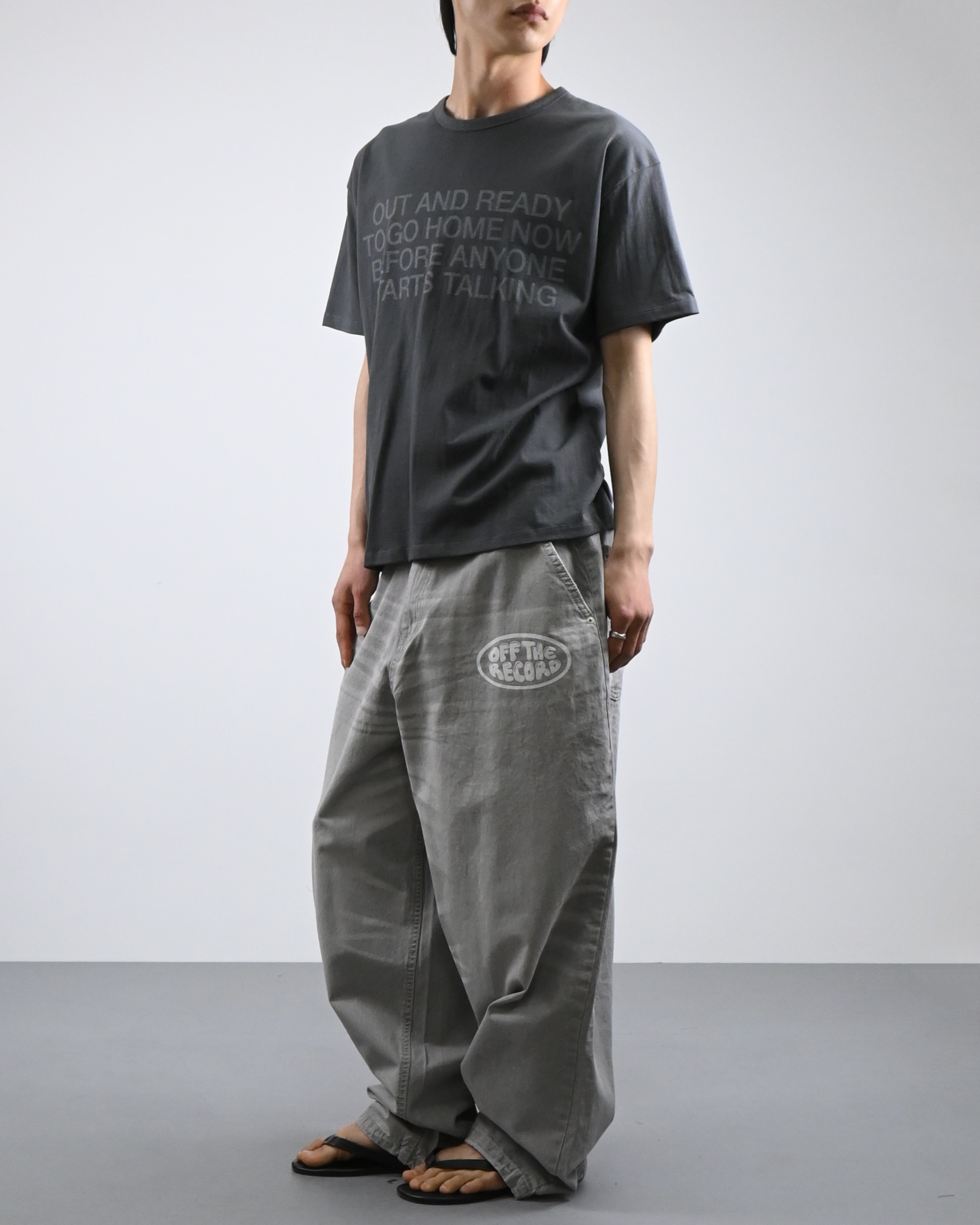 blur lettering half t-shirt