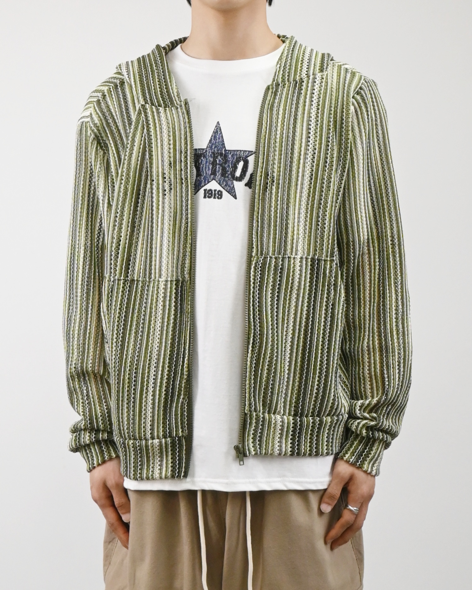 stripe punching hood zip-up