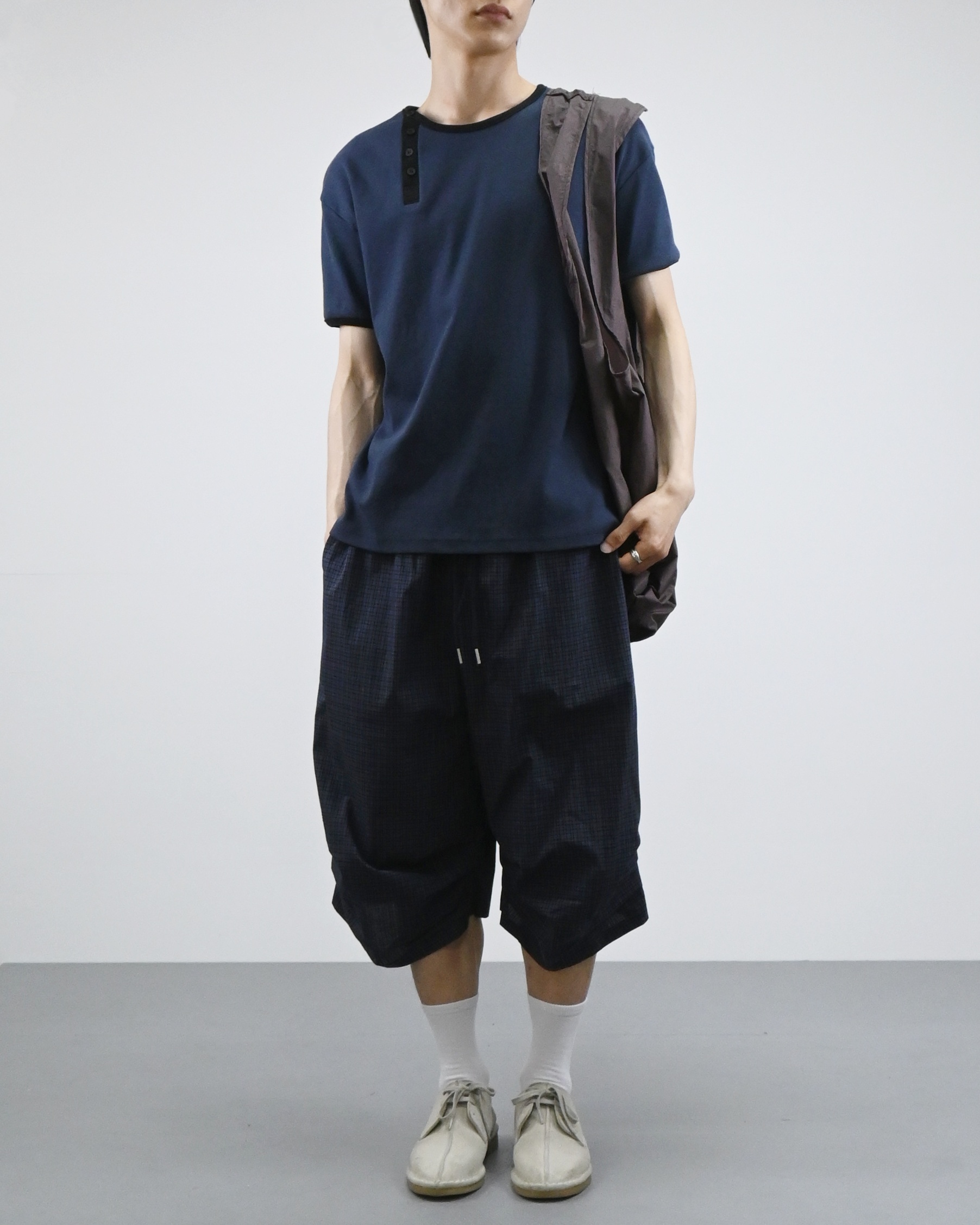 offset henley neck ringer half t-shirt