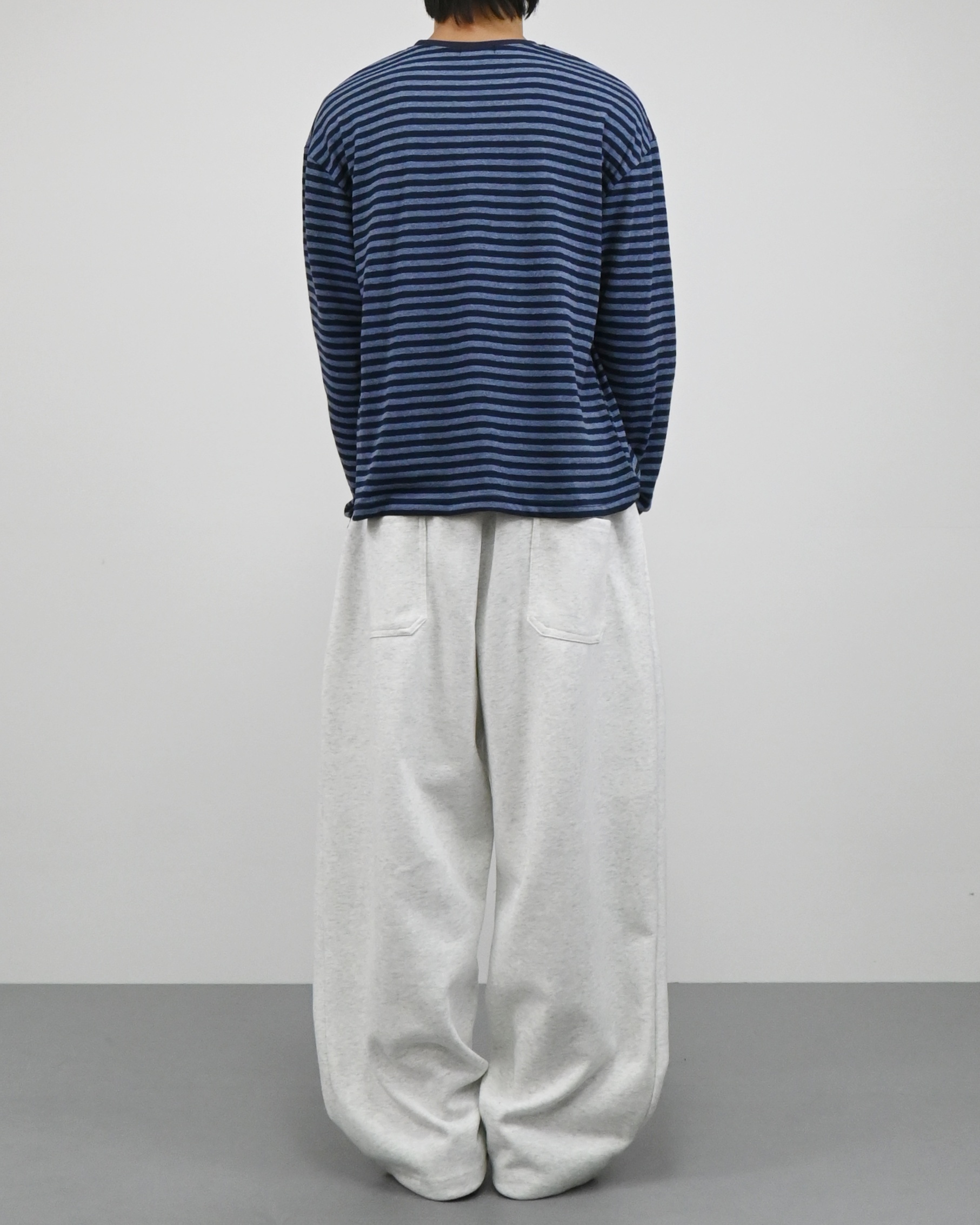 rivet dart sweatpants