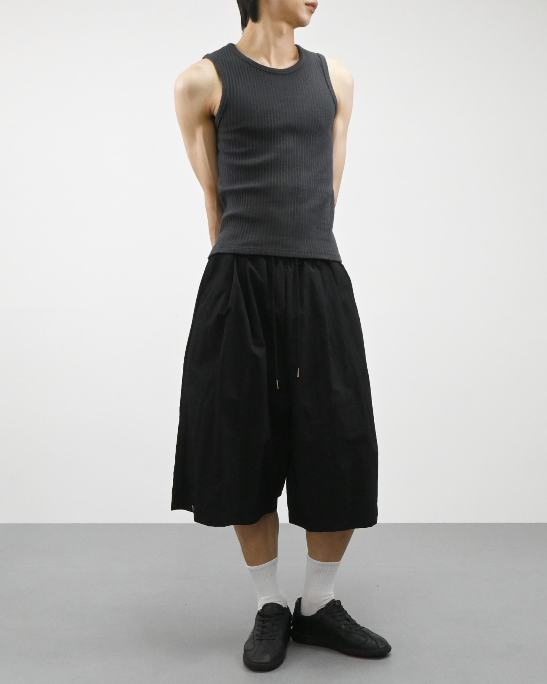 back incision ribbed vest