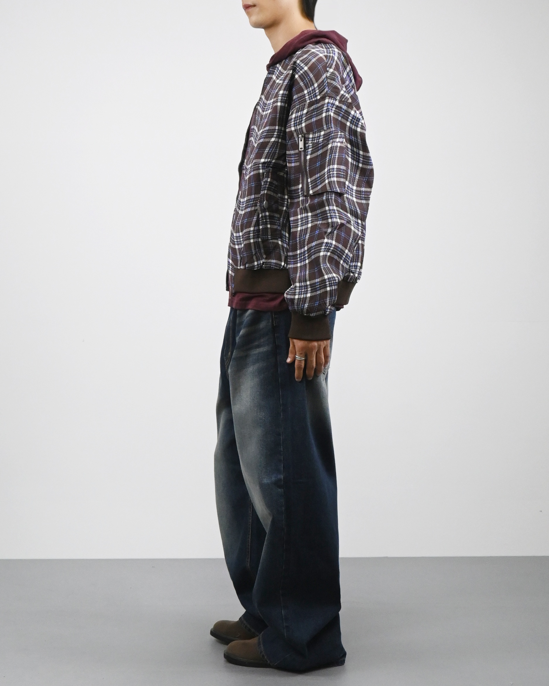 cat washing deep blue denim pants