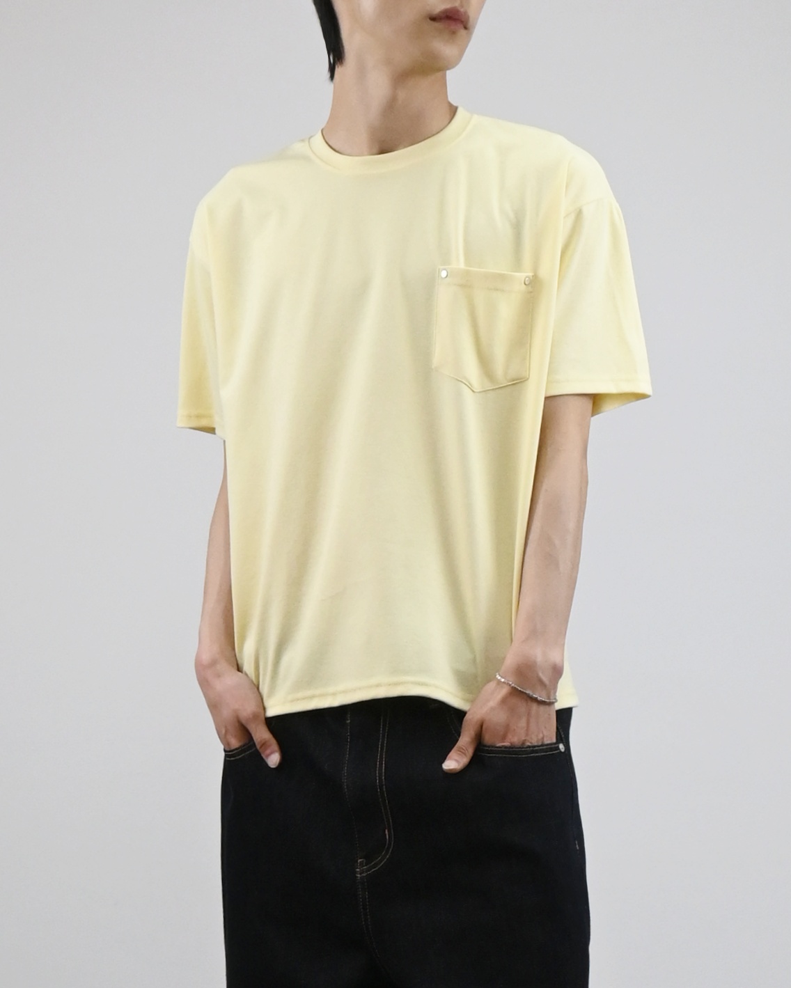 rivet crop half t-shirt