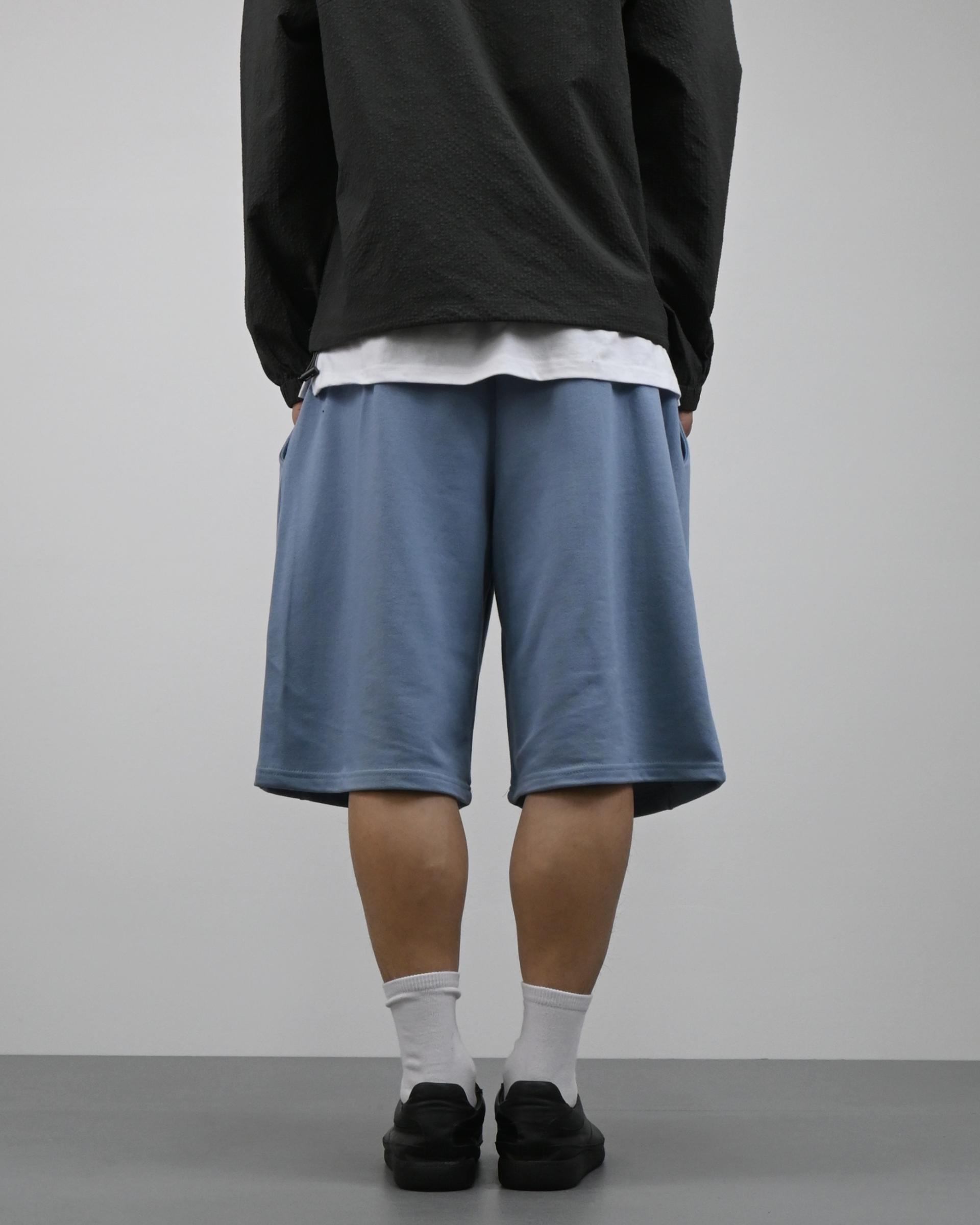 line bermuda sweatpants