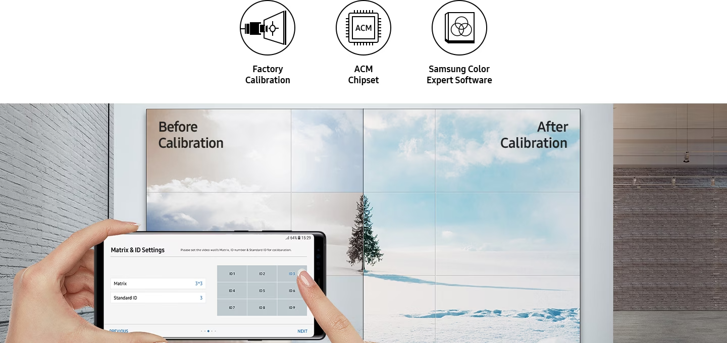 모바일의 소프트웨어를 통해 보정을 하고 있습니다. 보정 전 화면과 보정 후 화면을 2분할 하여 보여주고 있습니다.