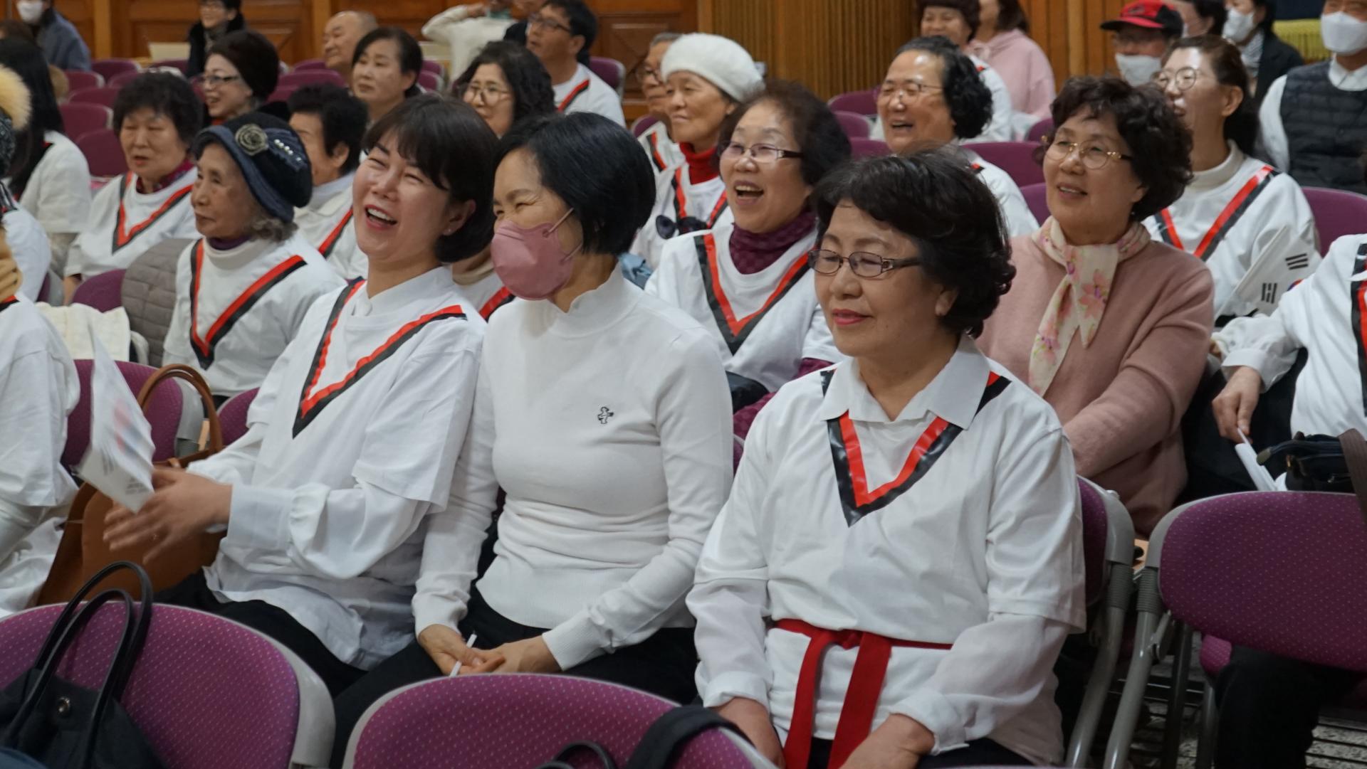 2013225a4e101.jpg