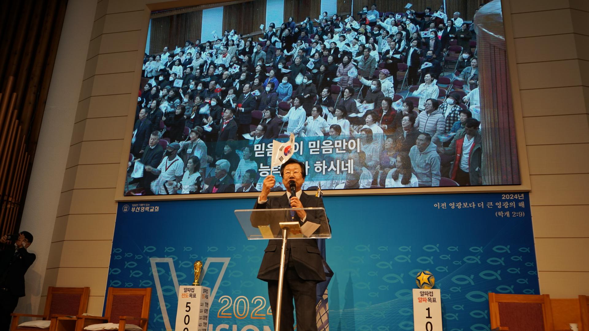 eefe1a2997436.jpg
