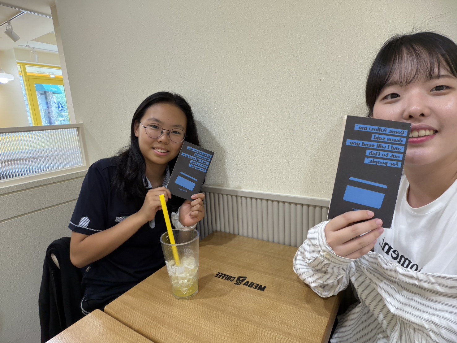 9350b94aefd5d.jpg