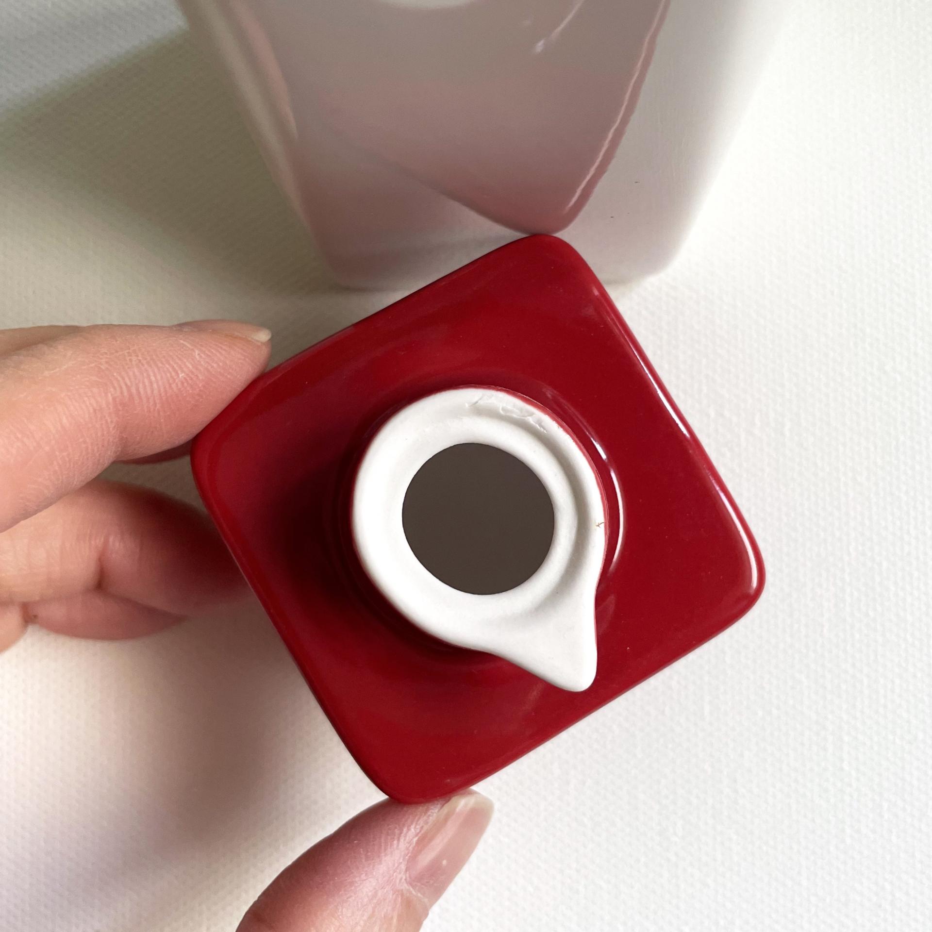 [VINTAGE] 2010 HELLO KITTY SEASONING CONTAINER SET