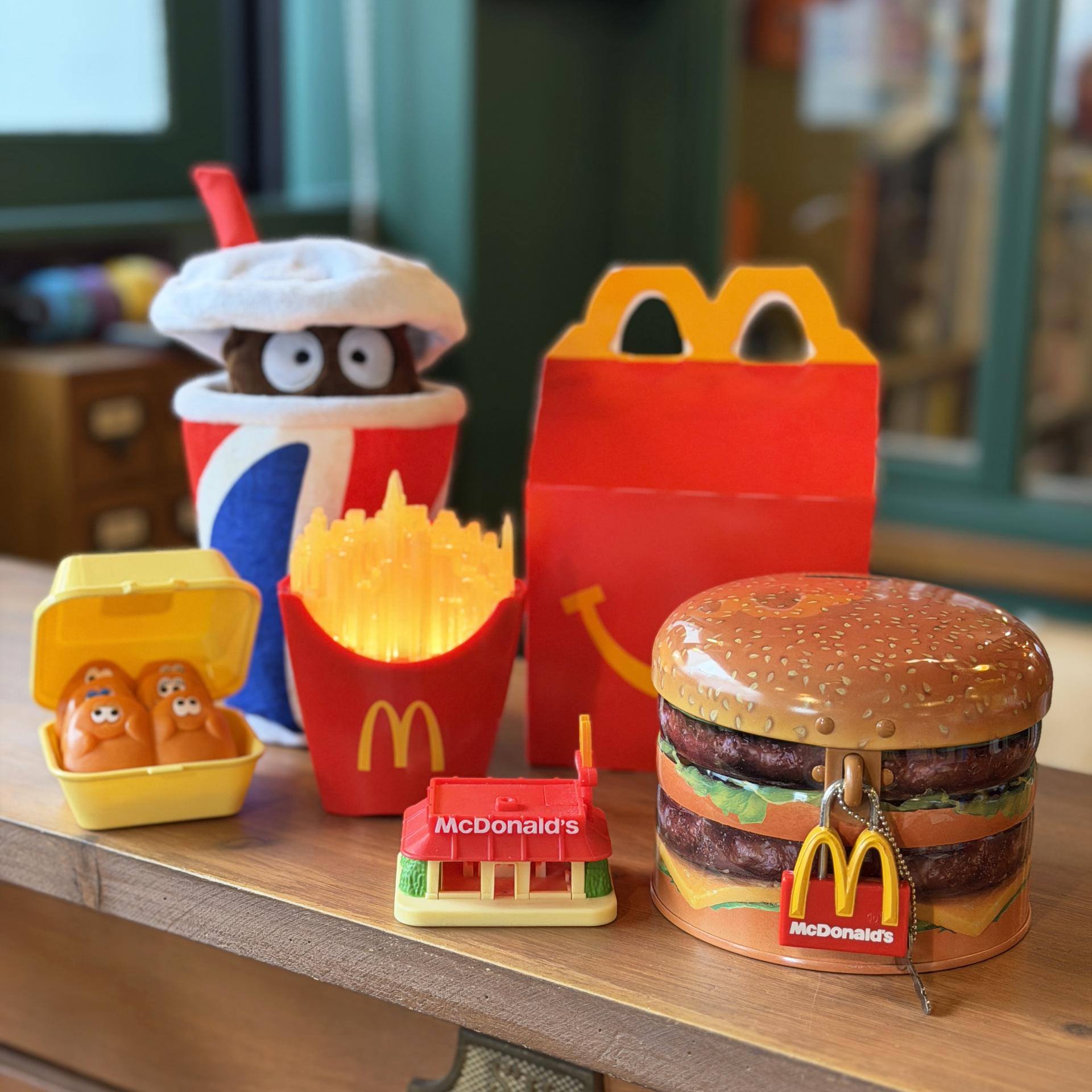 [VINTAGE][RARE] 1998 BIG MCDONALD'S COIN BANK