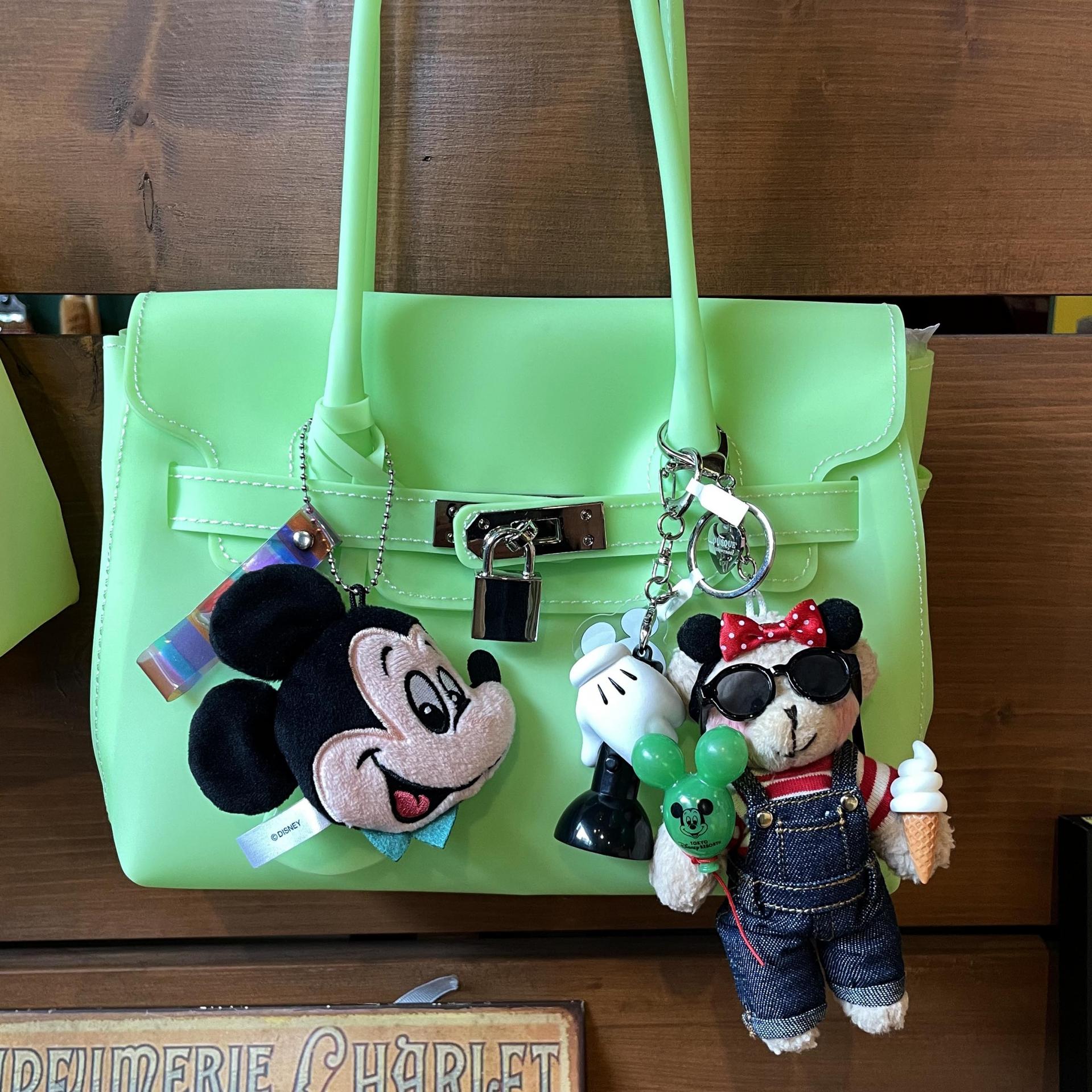 [ONLY OÙSQUE] DISNEY BEAR KEY CHAIN