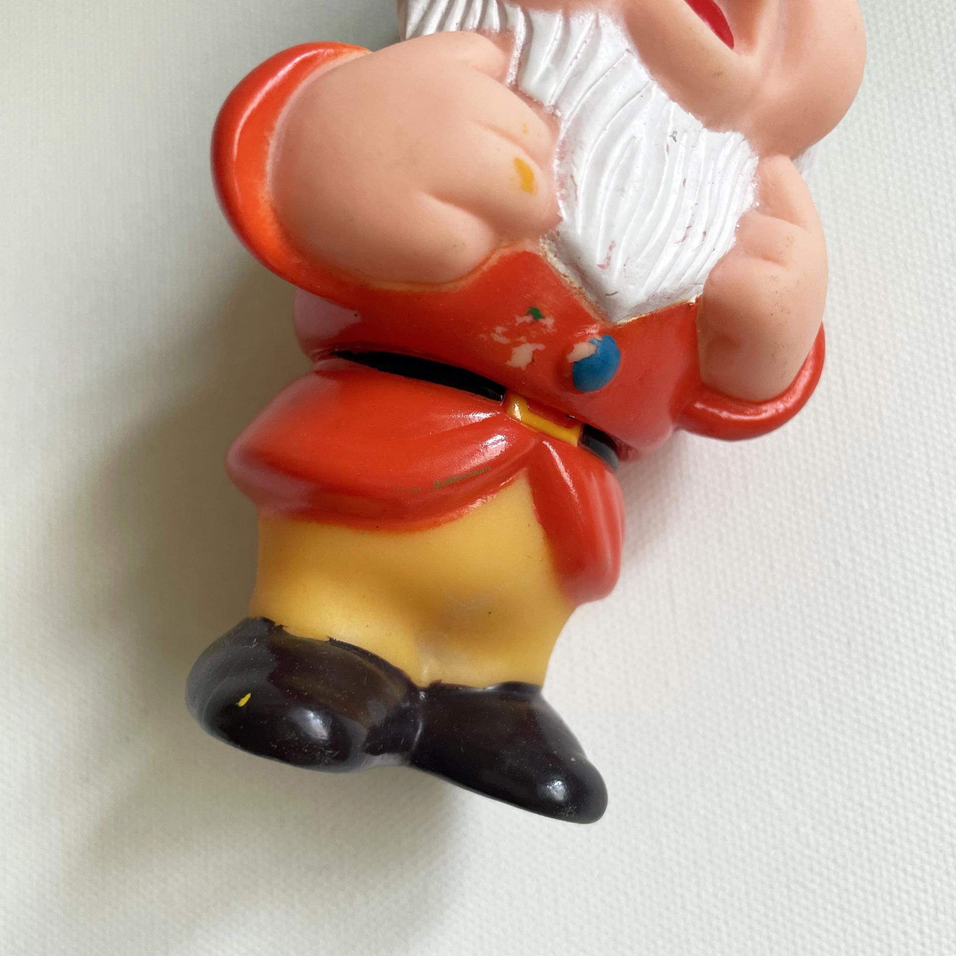 [VINTAGE] DISNEY THE SEVEN DWARFS FIGURES