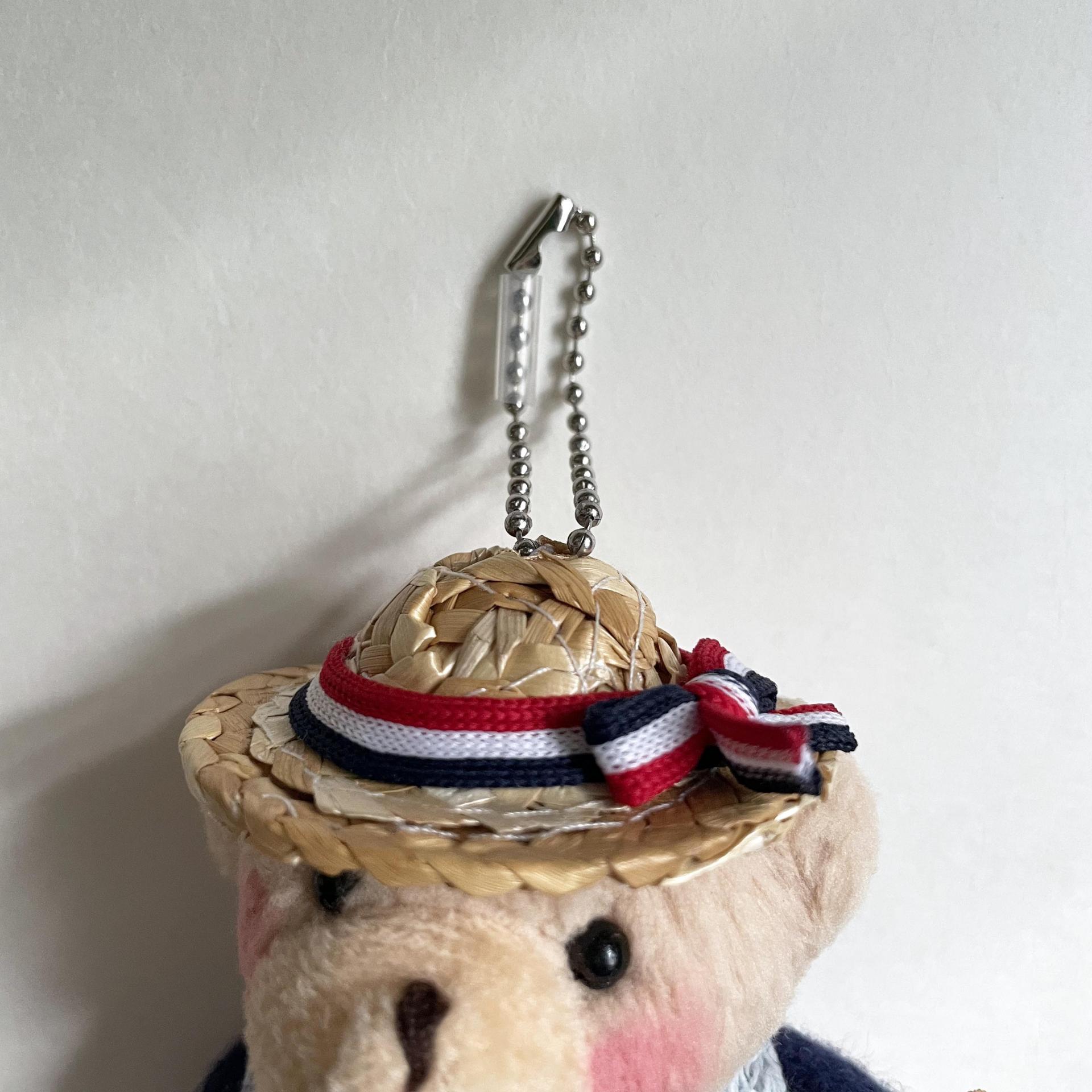 [ONLY OÙSQUE] STRAW HAT BEAR KEY CHAIN