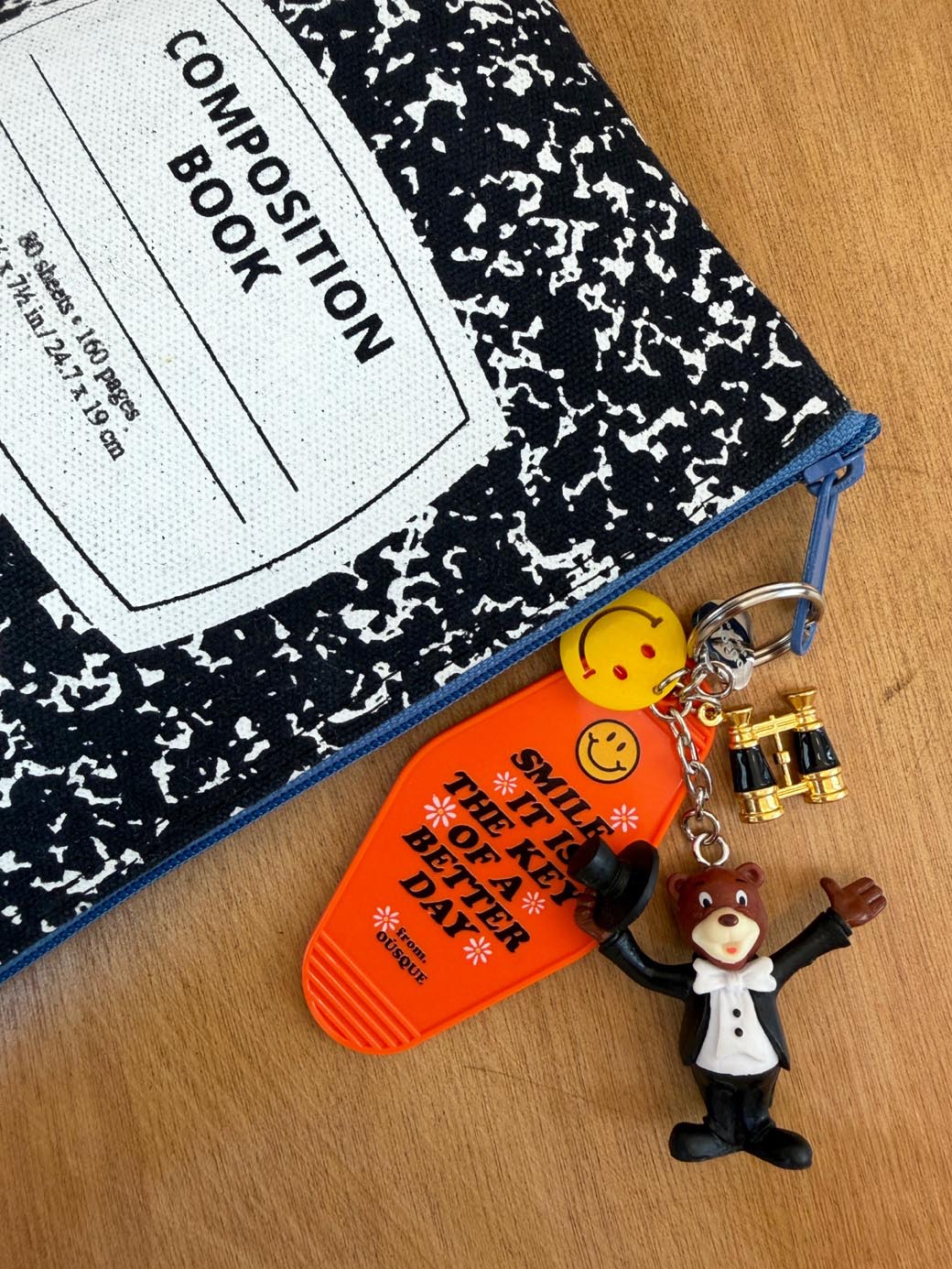 [ONLY OÙSQUE] HOTEL KEY CHAIN SMILE COLLECTION 1