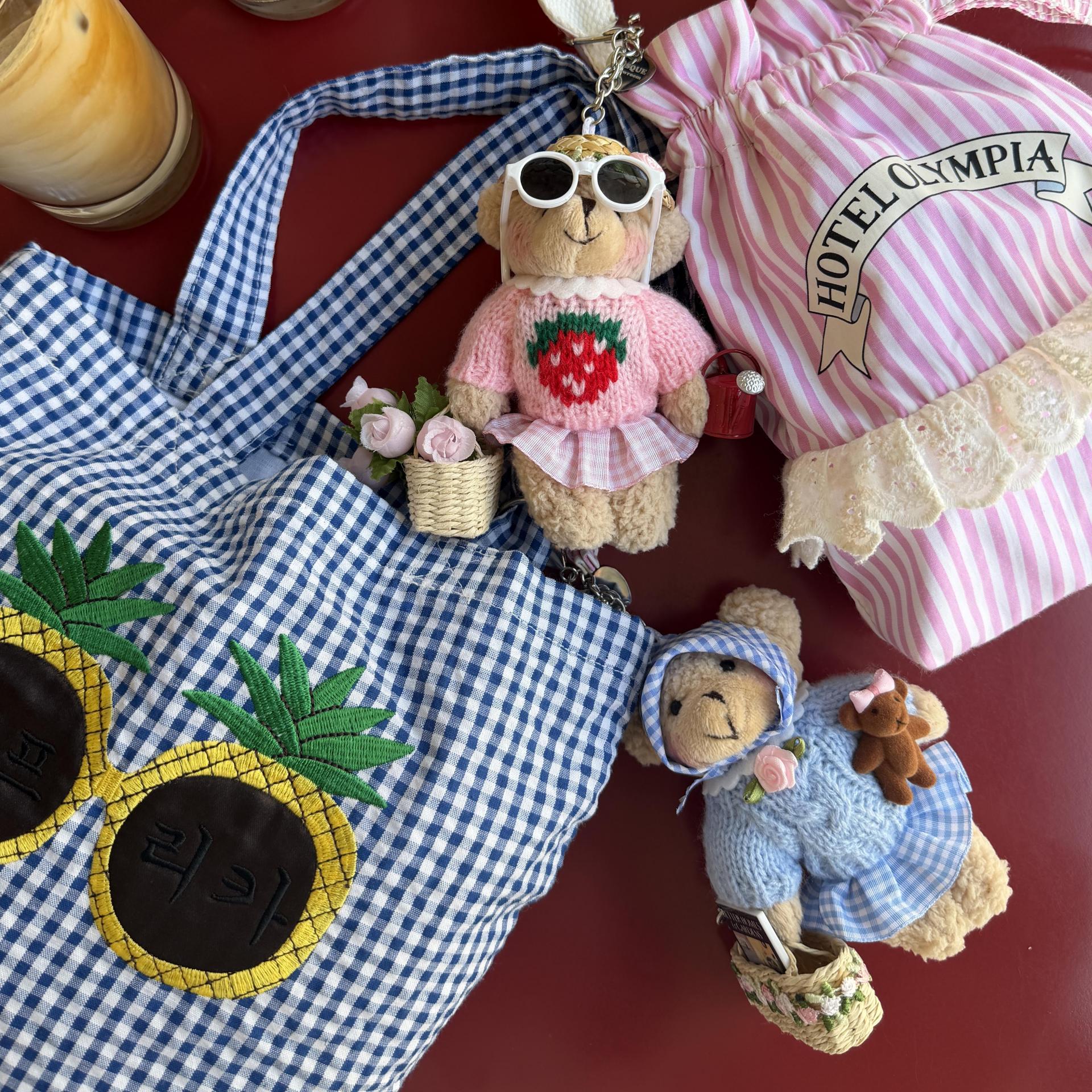 [ONLY OÙSQUE] FLOWER BEAR KEY CHAIN
