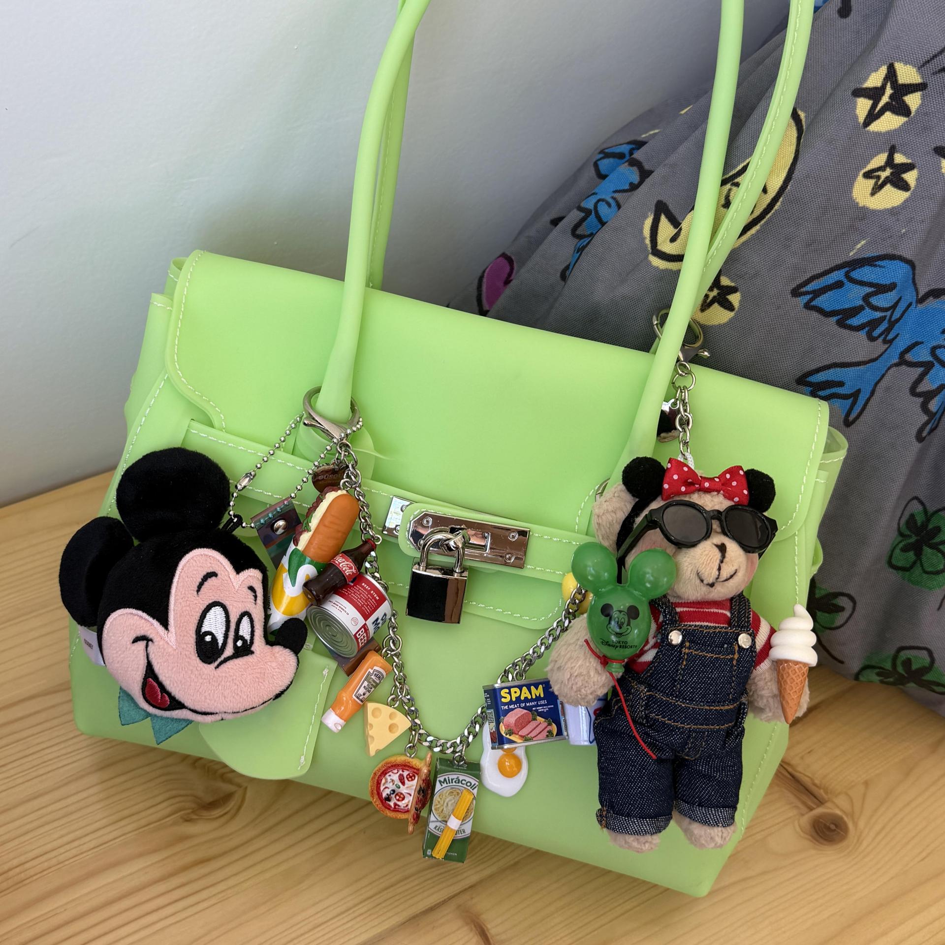 [ONLY OÙSQUE] DISNEY BEAR KEY CHAIN