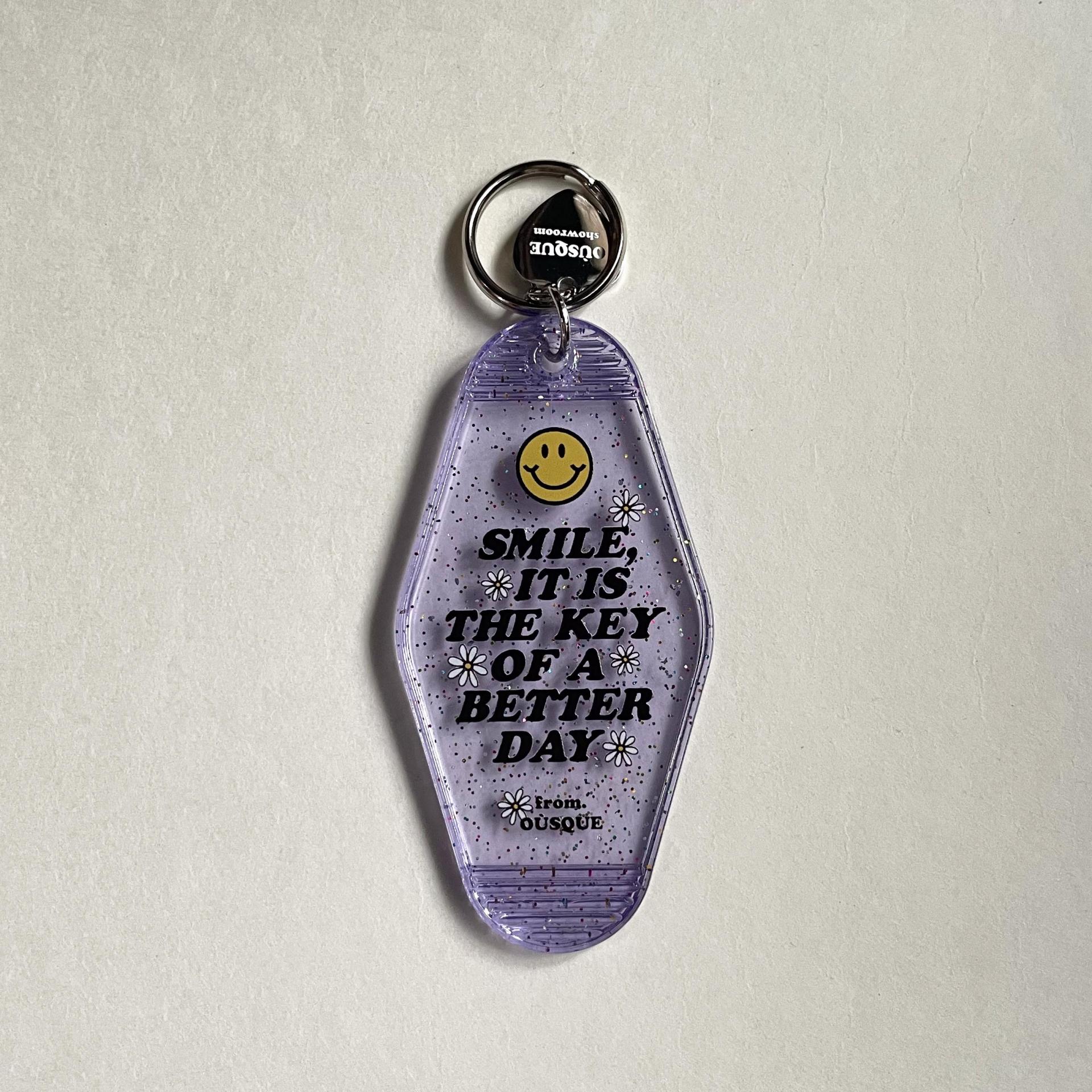 [ONLY OÙSQUE] HOTEL KEY CHAIN SMILE BASIC COLLECTION