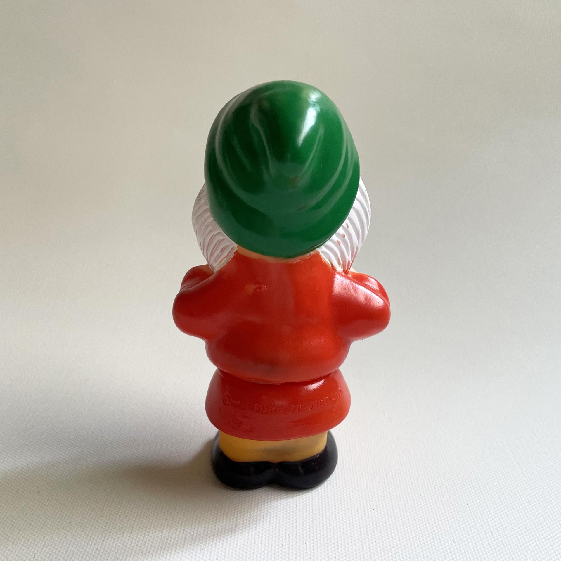 [VINTAGE] DISNEY THE SEVEN DWARFS FIGURES