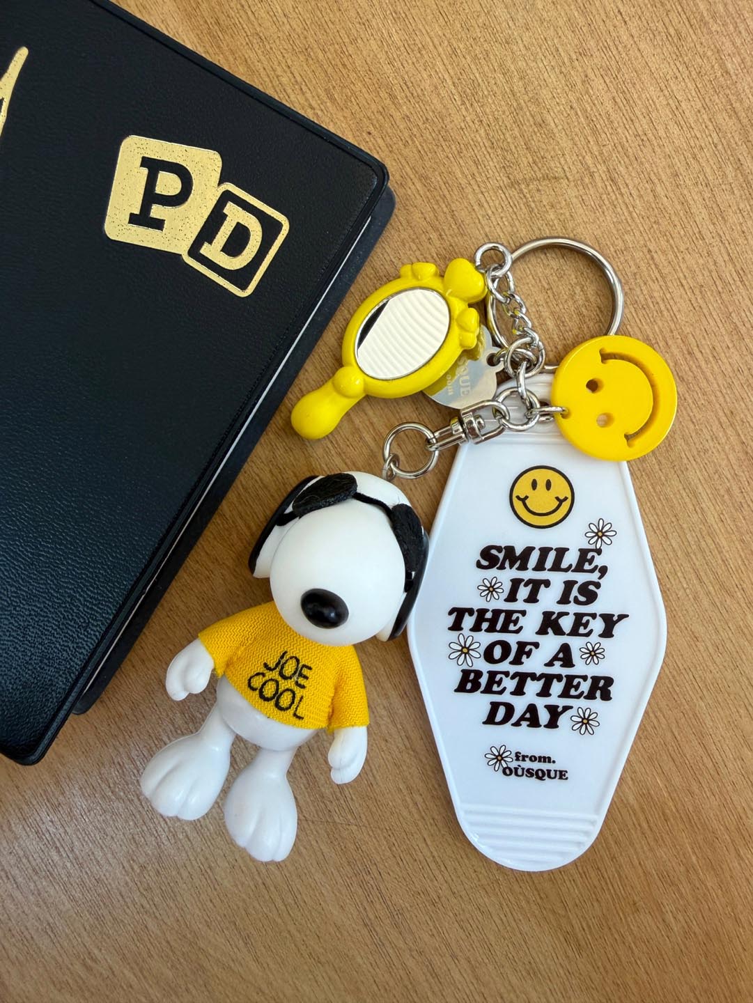 [ONLY OÙSQUE] HOTEL KEY CHAIN SMILE COLLECTION 1