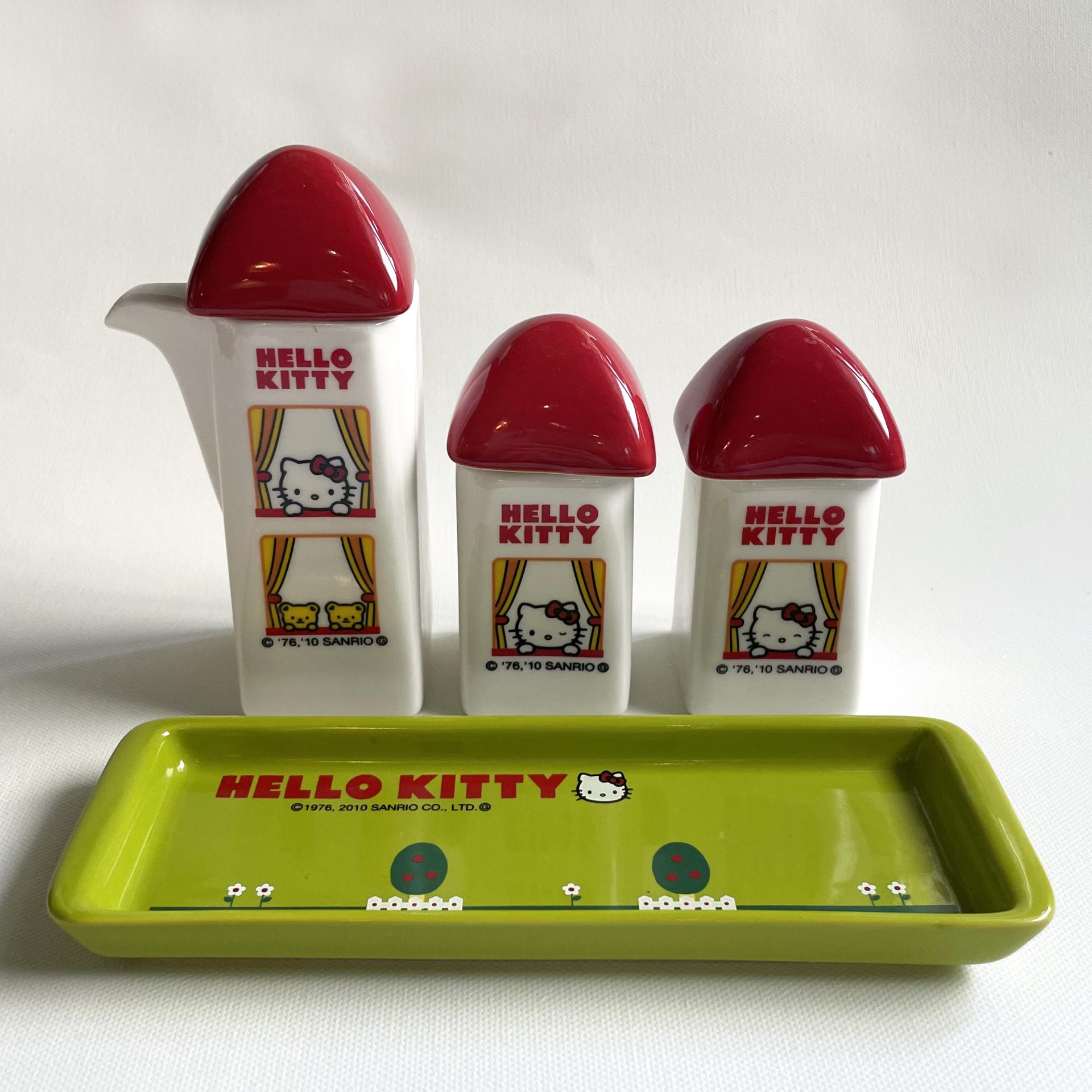 [VINTAGE] 2010 HELLO KITTY SEASONING CONTAINER SET