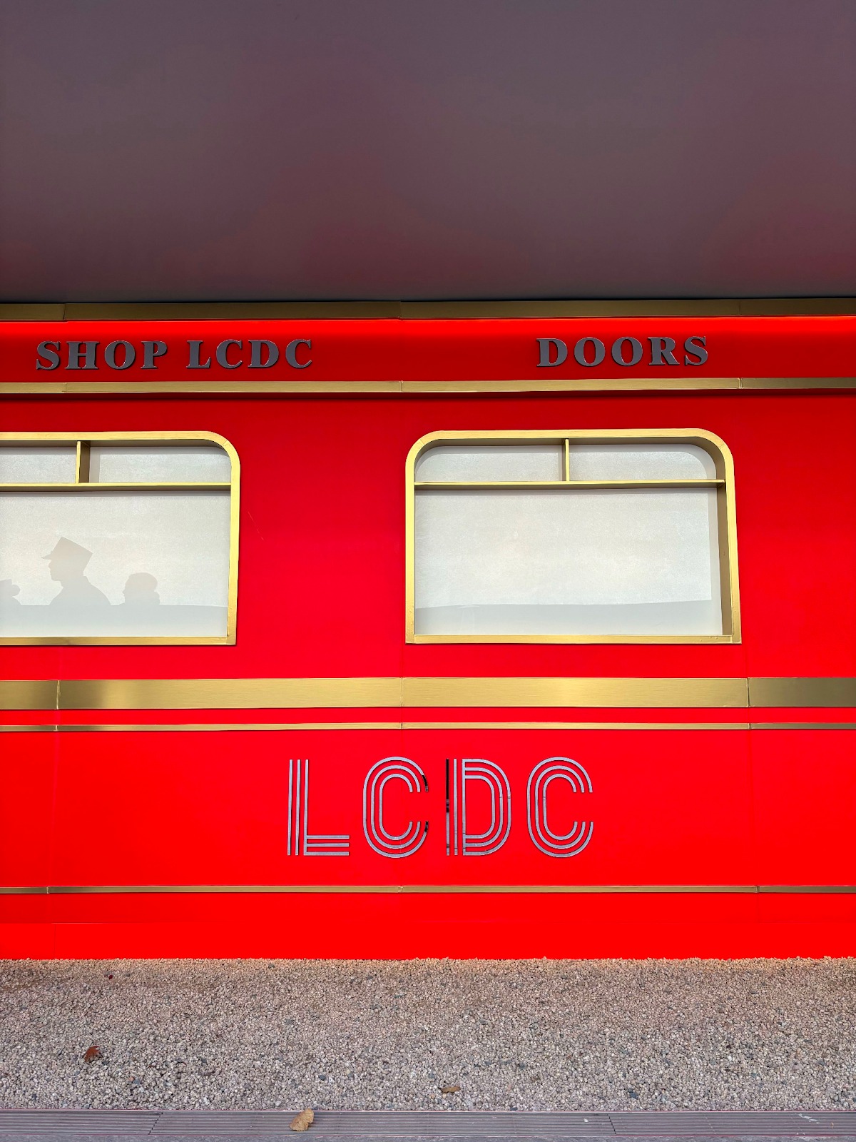 기차를 형상화한 LCDC 팝업스토어 장소