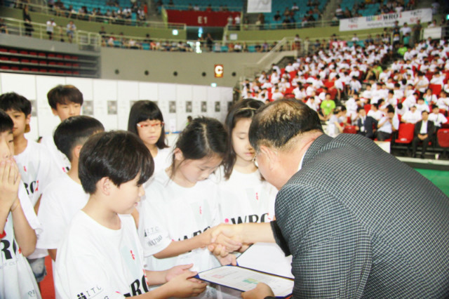 0b8e474bb21c7.jpg