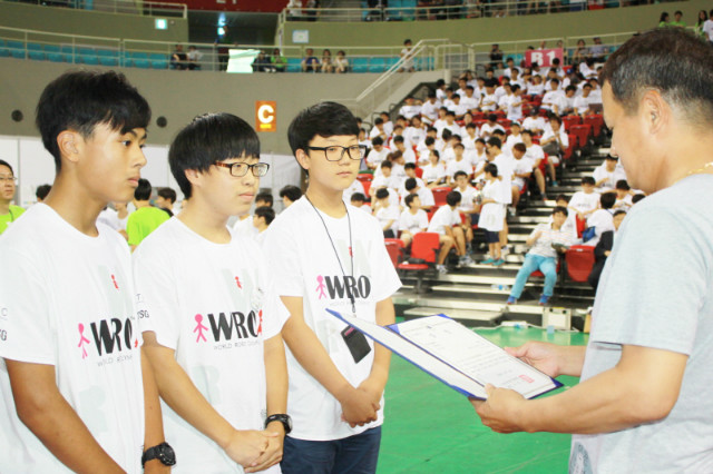 18b2ed3895571.jpg