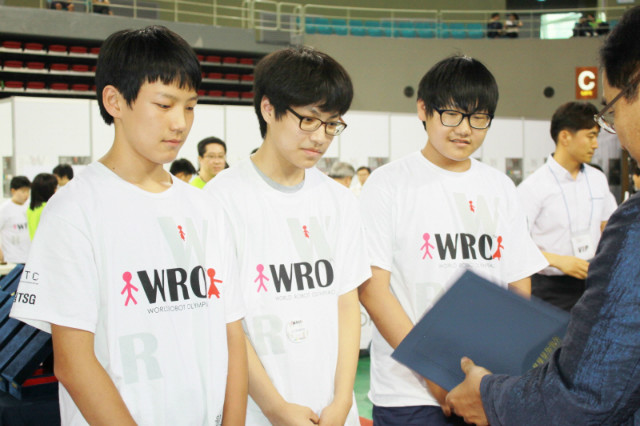 3b122b11b34f6.jpg