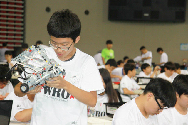 3f604258d43bf.jpg