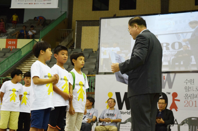98fb75332013d.jpg