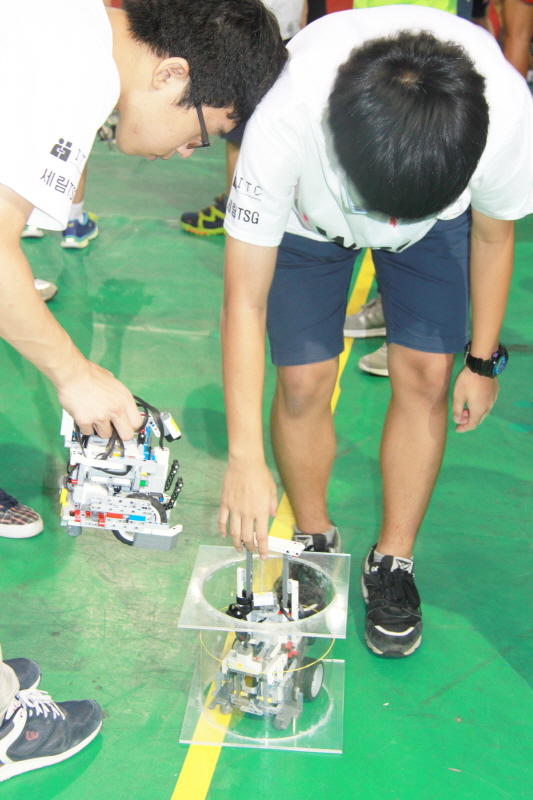 b54c99e4040b6.jpg
