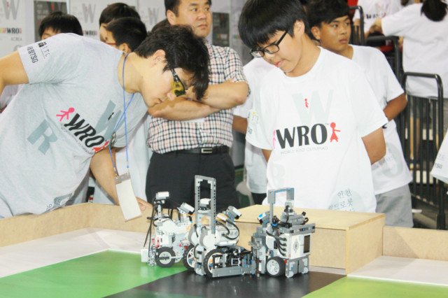 b8cf84757cb8c.jpg