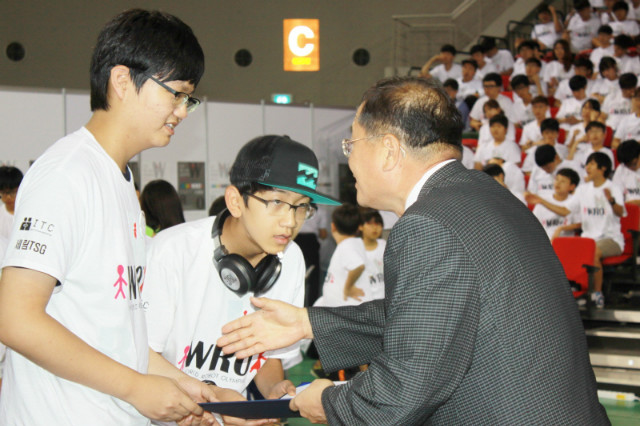 c586357aa849d.jpg