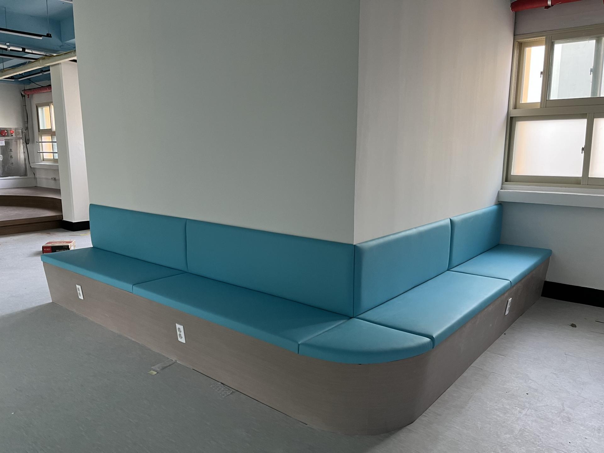 5aec03ba5323a.jpg