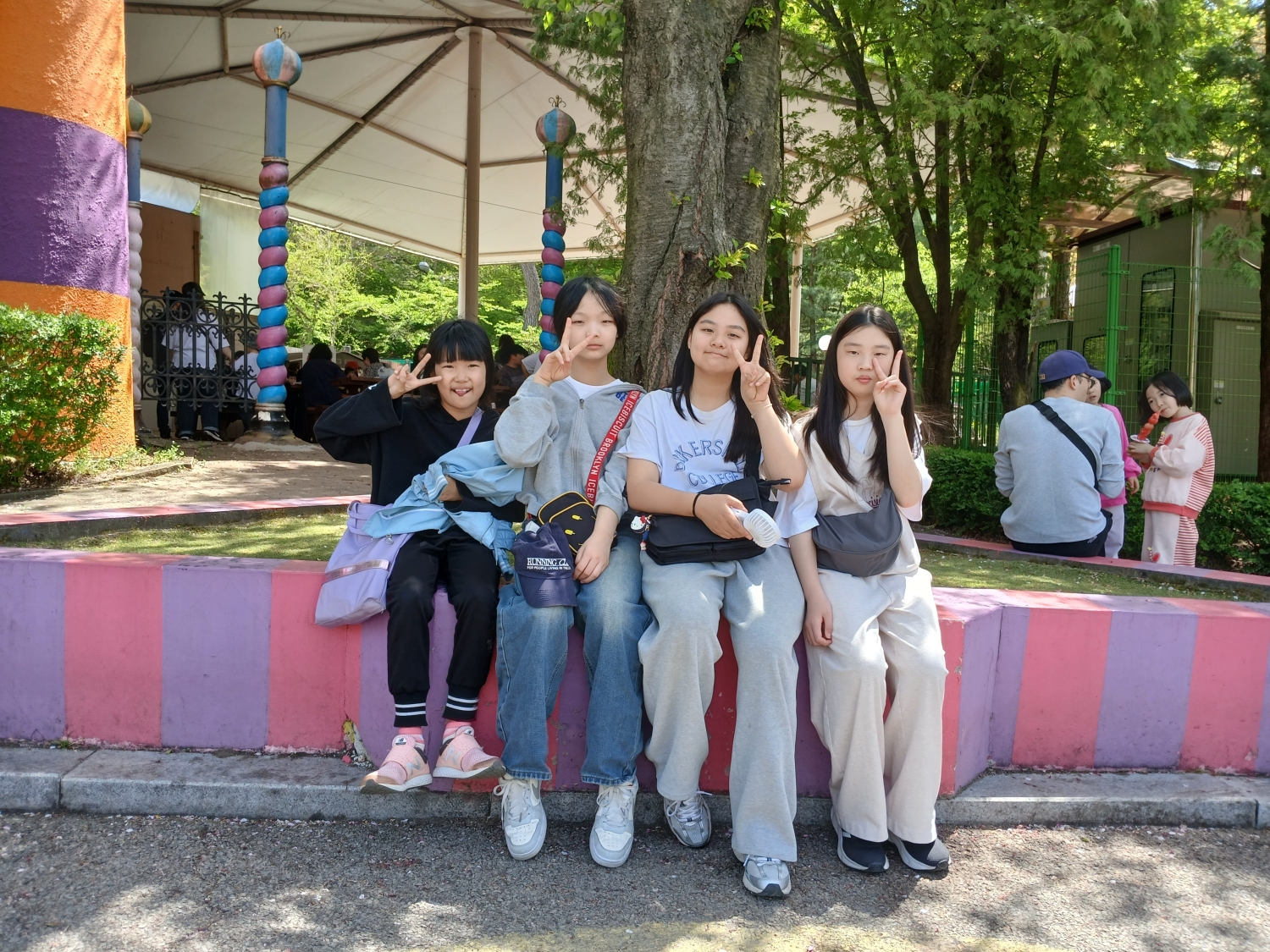 5ab00732d1641.jpg