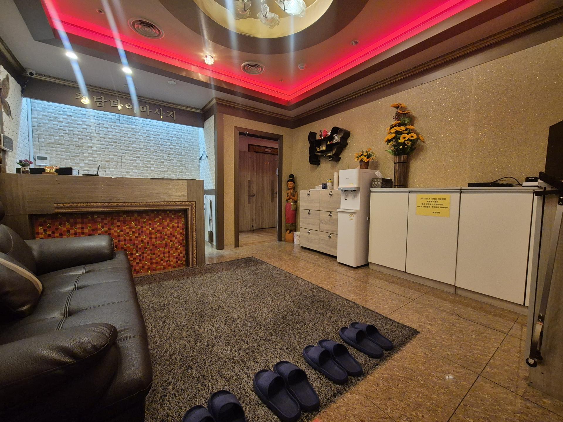 a28530aba6d72.jpg