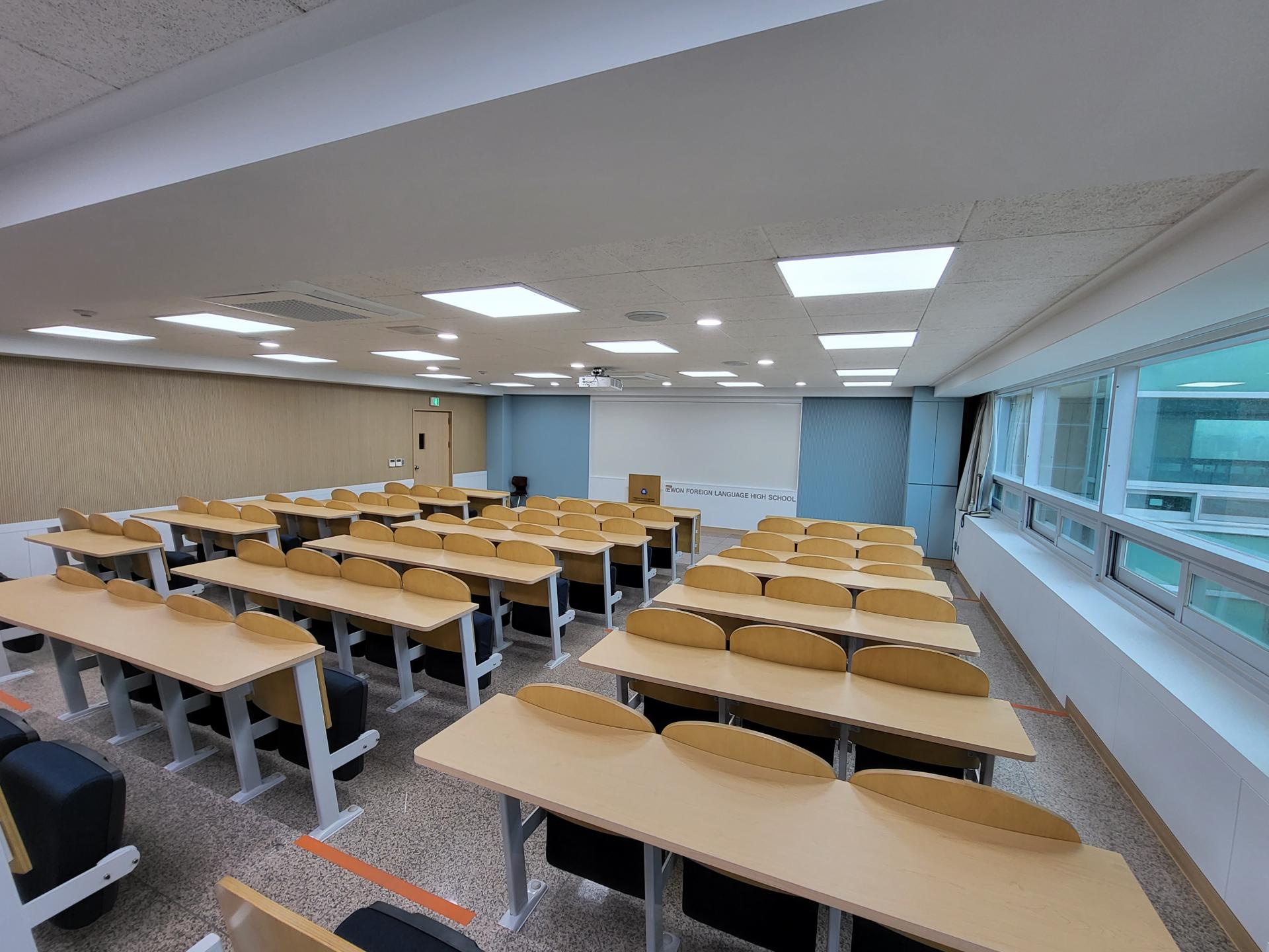 063dd3ebdc123.jpg