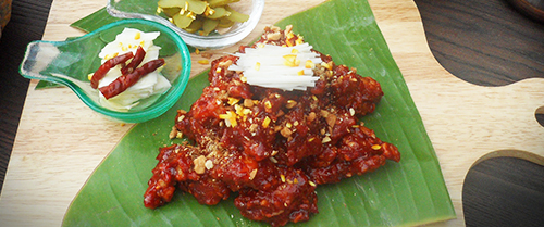 닭강정 Dakgangjeong, Deep fried sweet and spicy chicken, 鶏肉の唐揚げ, 调味炸鸡丁, 調味炸雞丁