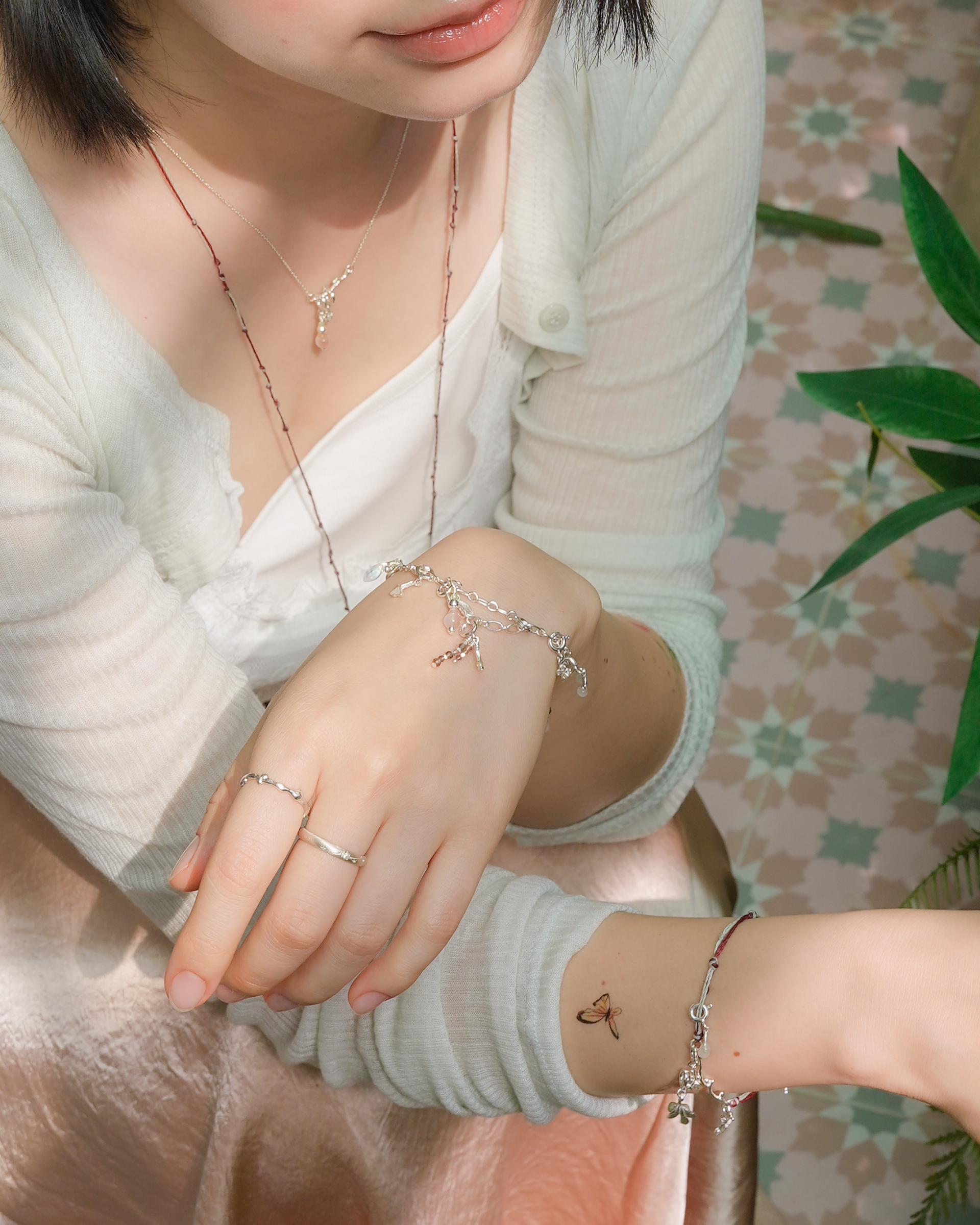 나의 정원, silver bracelet